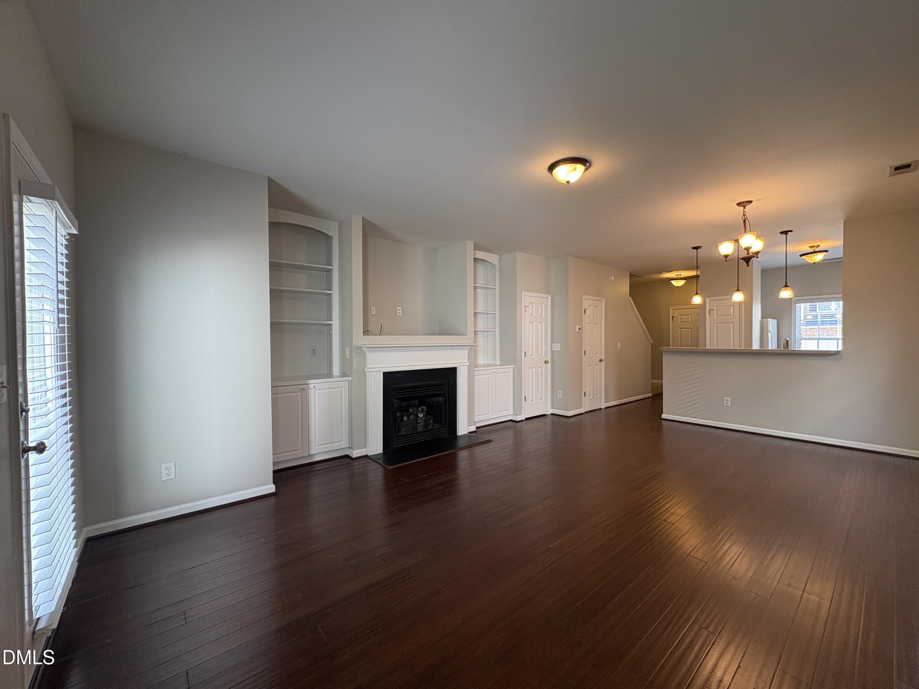 2404 Pumpkin Ridge Way