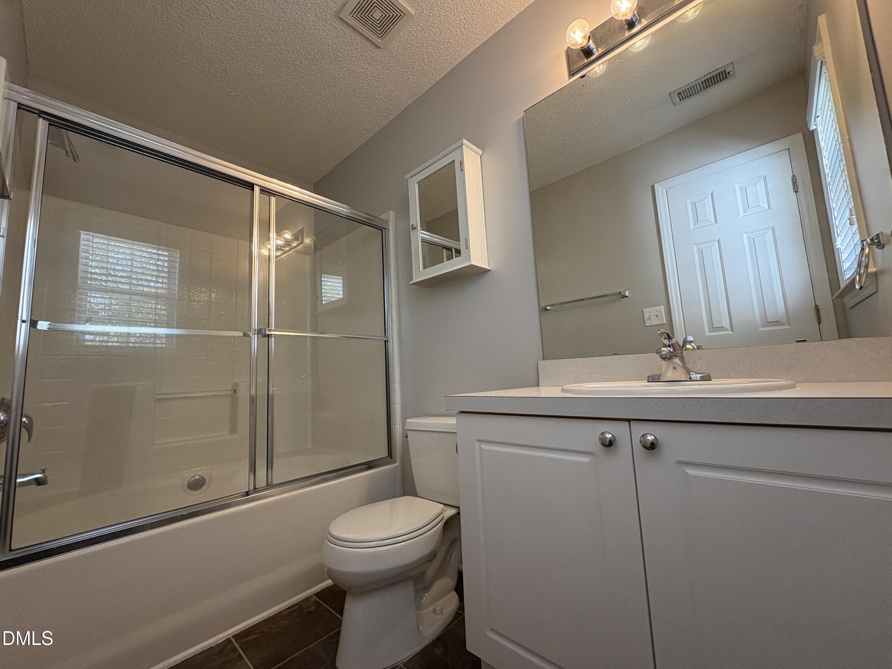 2404 Pumpkin Ridge Way