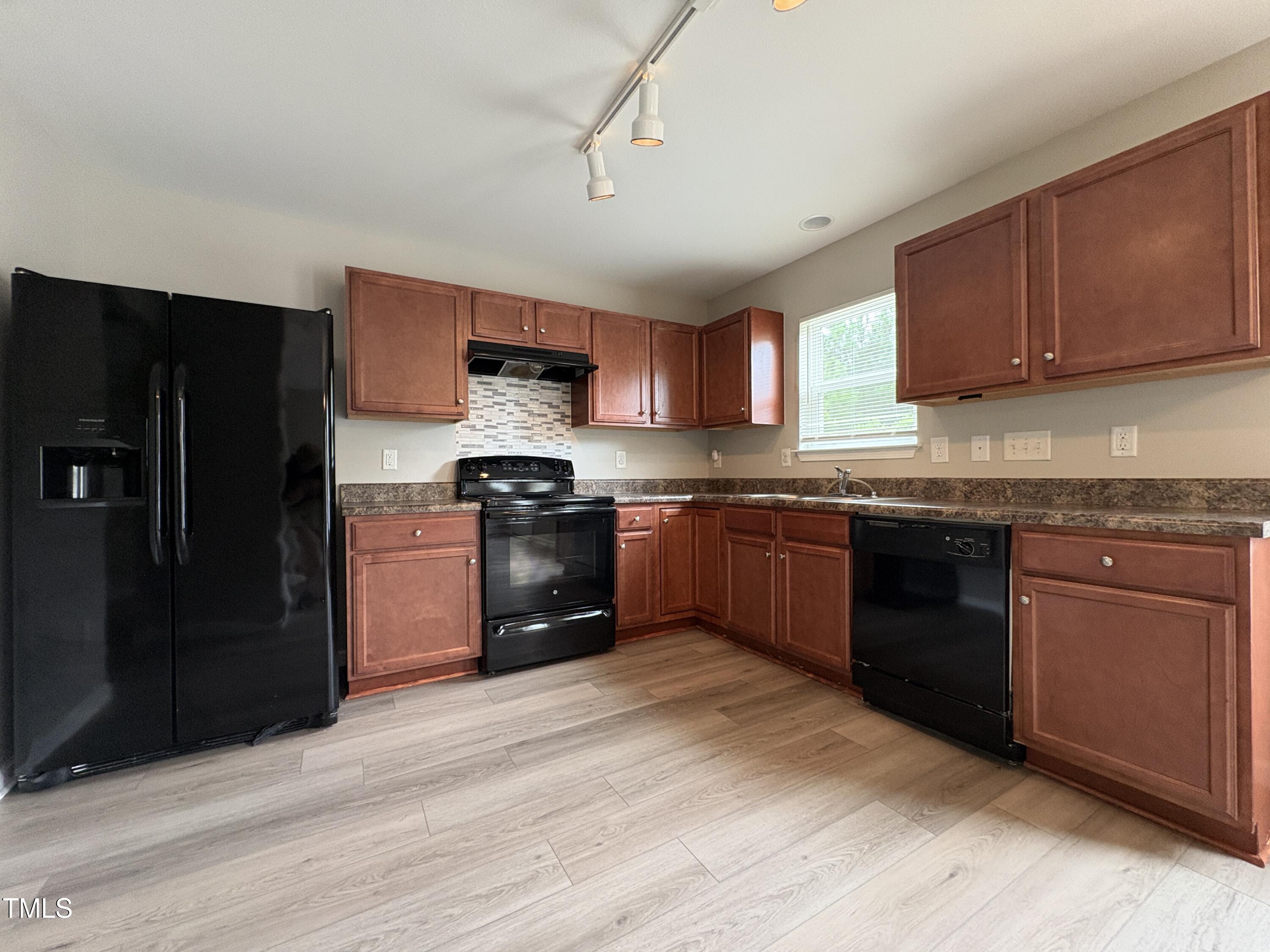 1403 Glenbrittle Drive