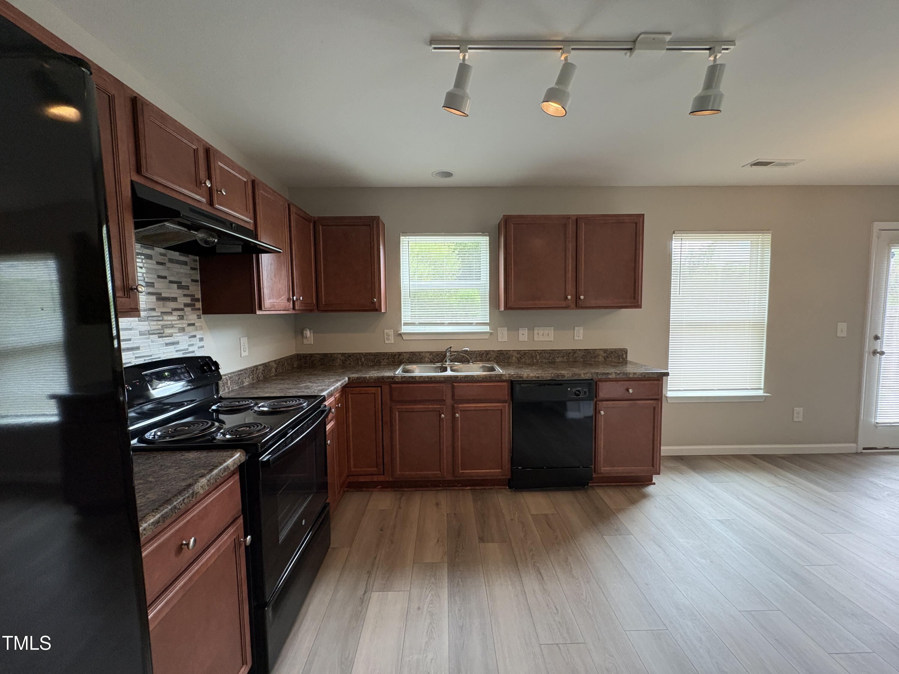 1403 Glenbrittle Drive