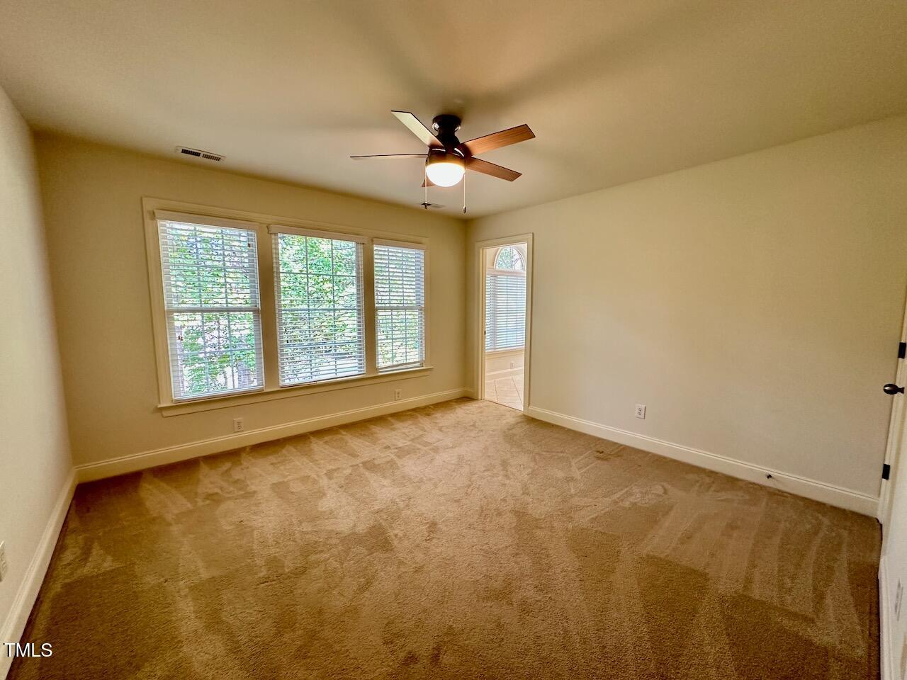 1124 Hawk Hollow Lane