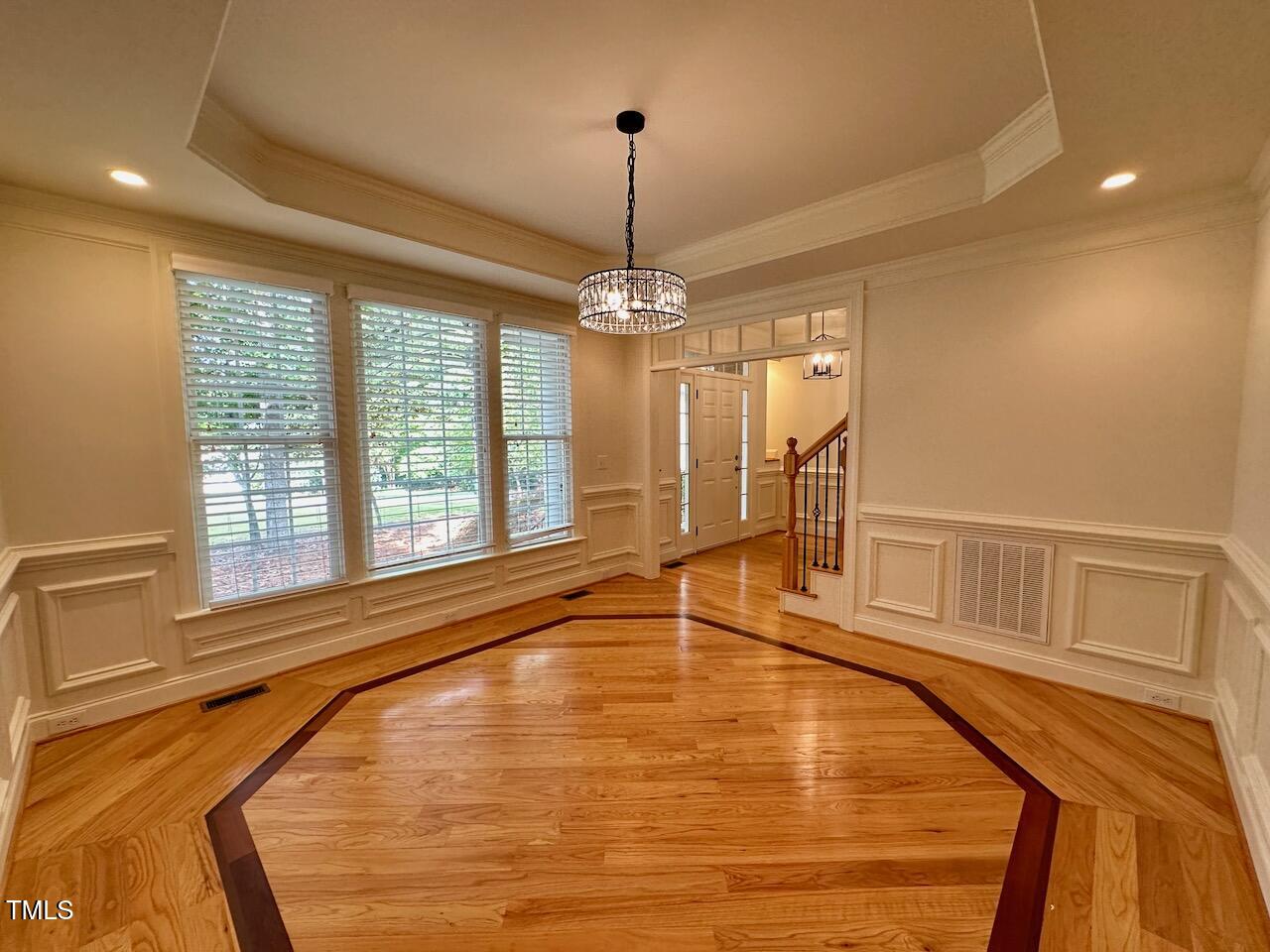 1124 Hawk Hollow Lane