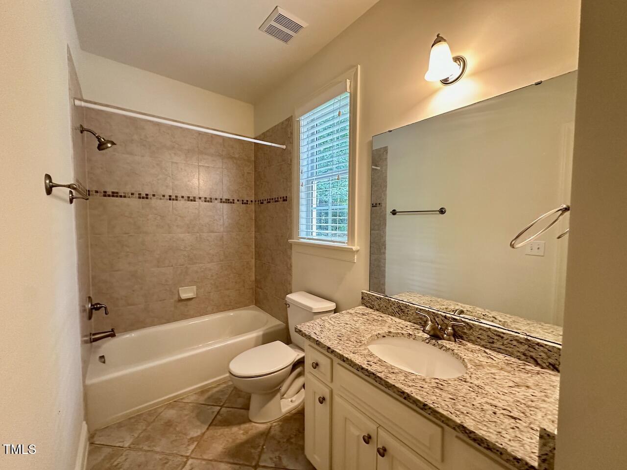 1124 Hawk Hollow Lane