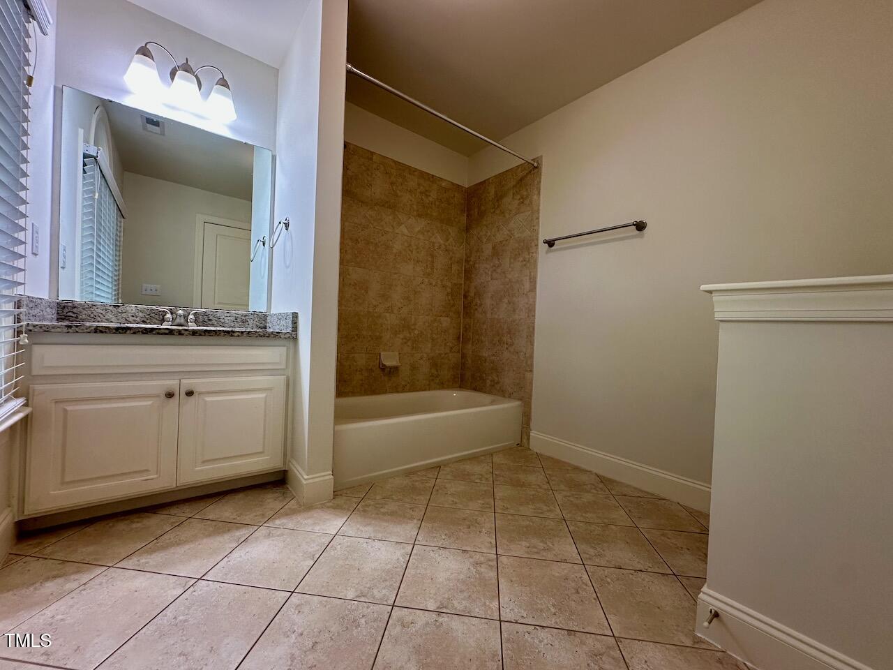 1124 Hawk Hollow Lane