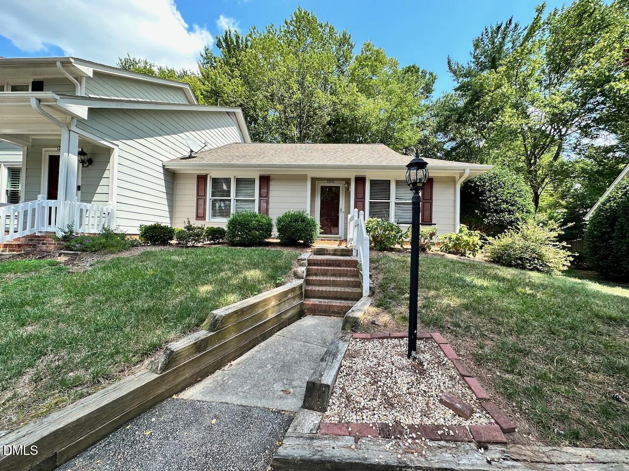 6422 Meadow View Drive