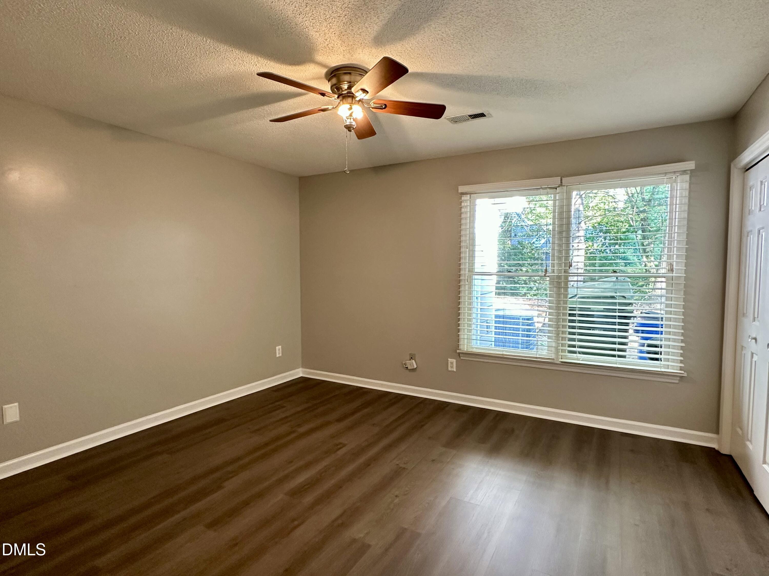 6422 Meadow View Drive