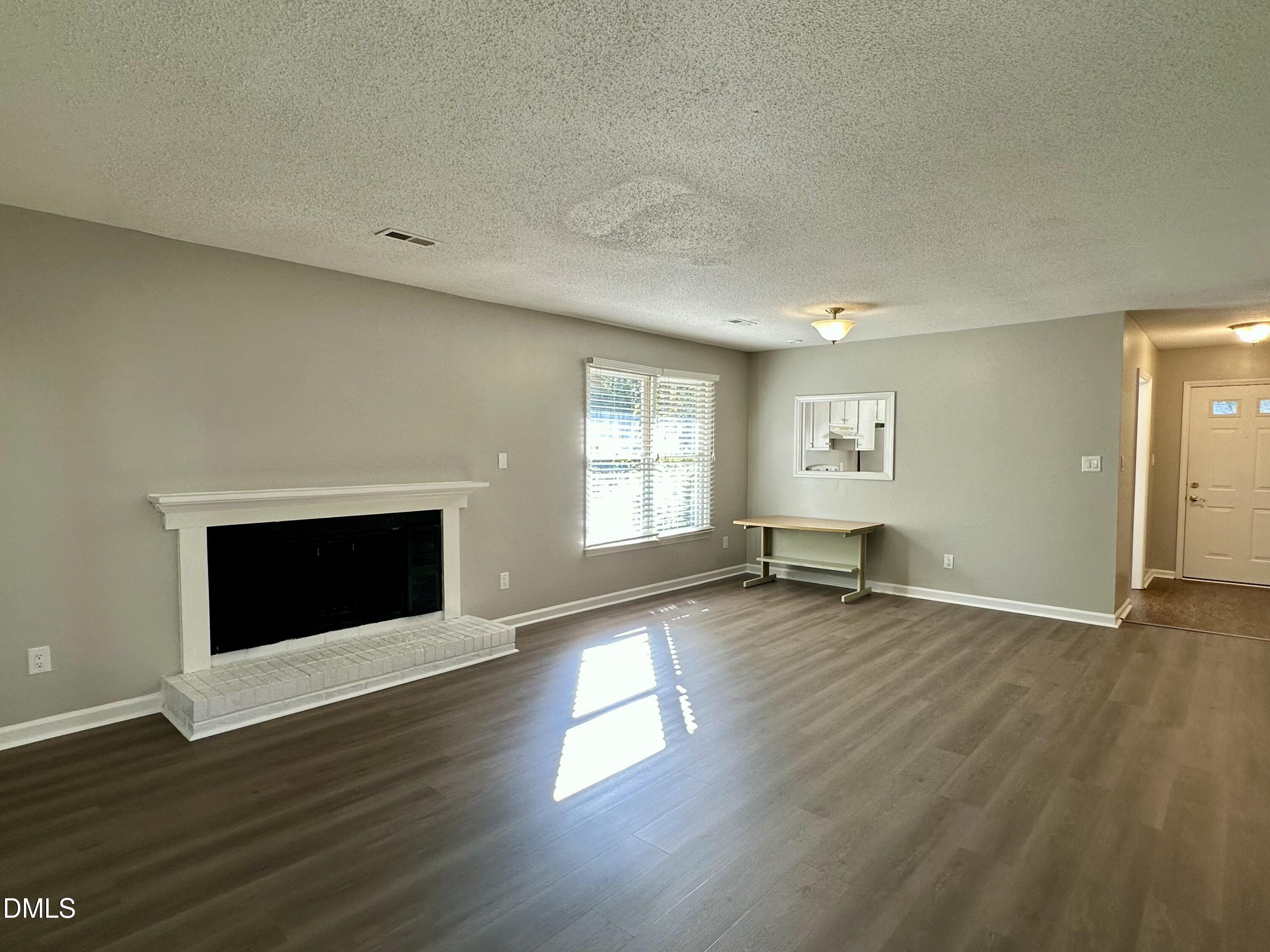 6422 Meadow View Drive