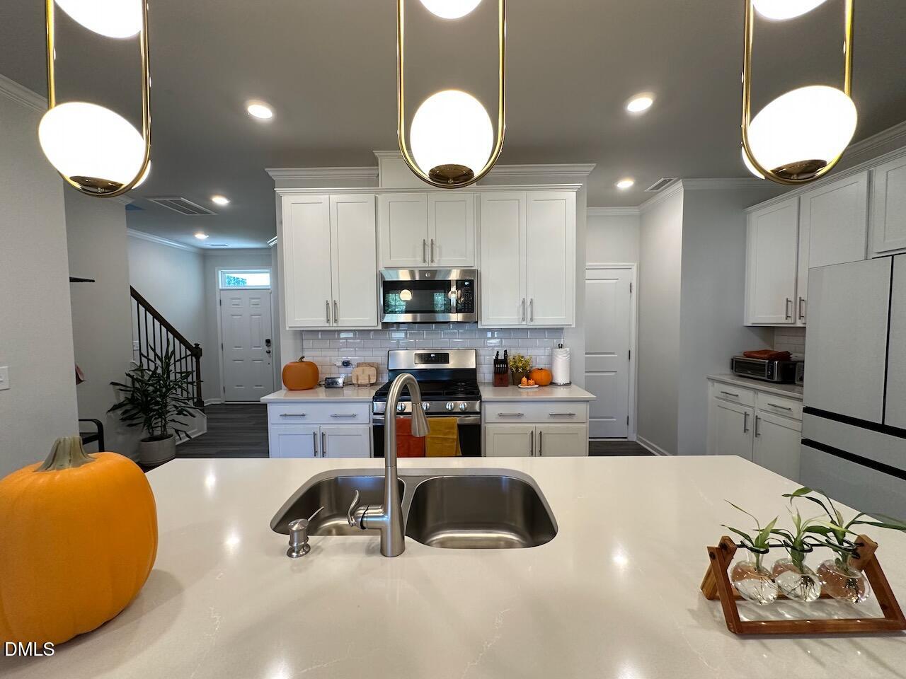 104 Tumbling Rock Way, Garner