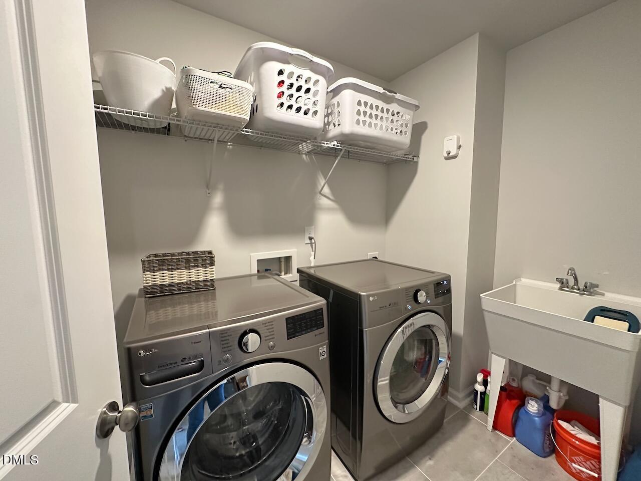 104 Tumbling Rock Way, Garner