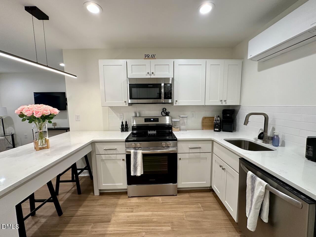 1309 Hudson Avenue # A16