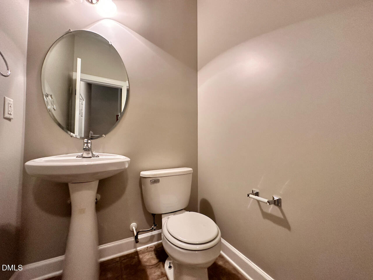 8045 Sycamore Hill Lane