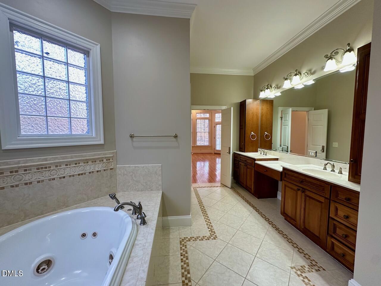 540 Vista Del Lago Lane