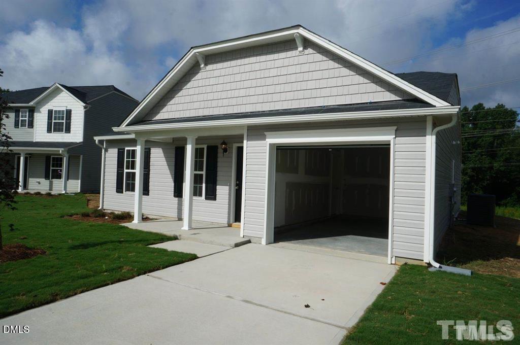 4720 Queen Pierrette Street