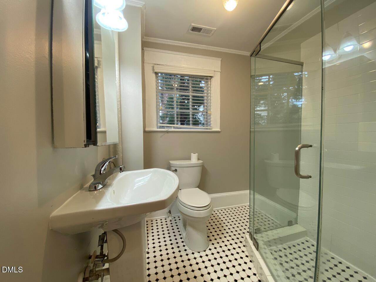 401 1/2 N Gregson Street