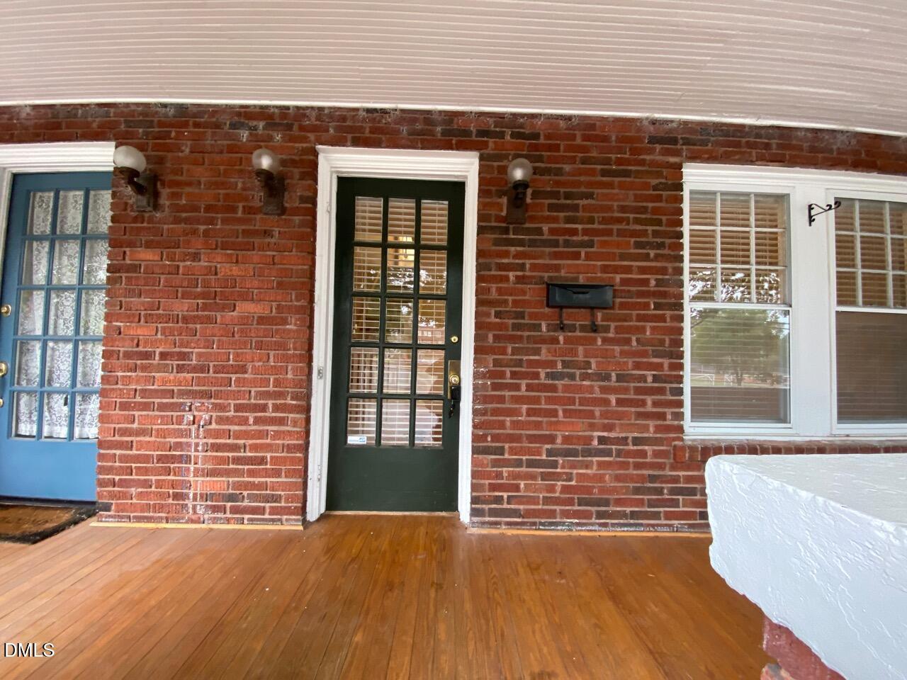 401 1/2 N Gregson Street