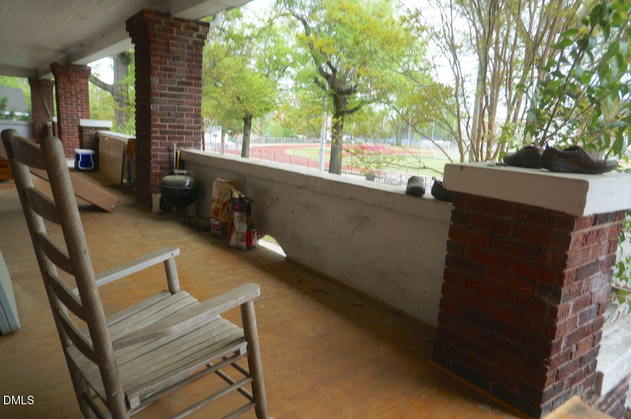 401 1/2 N Gregson Street