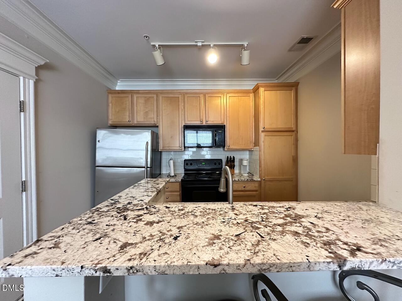 900 Canenaugh Drive # 305