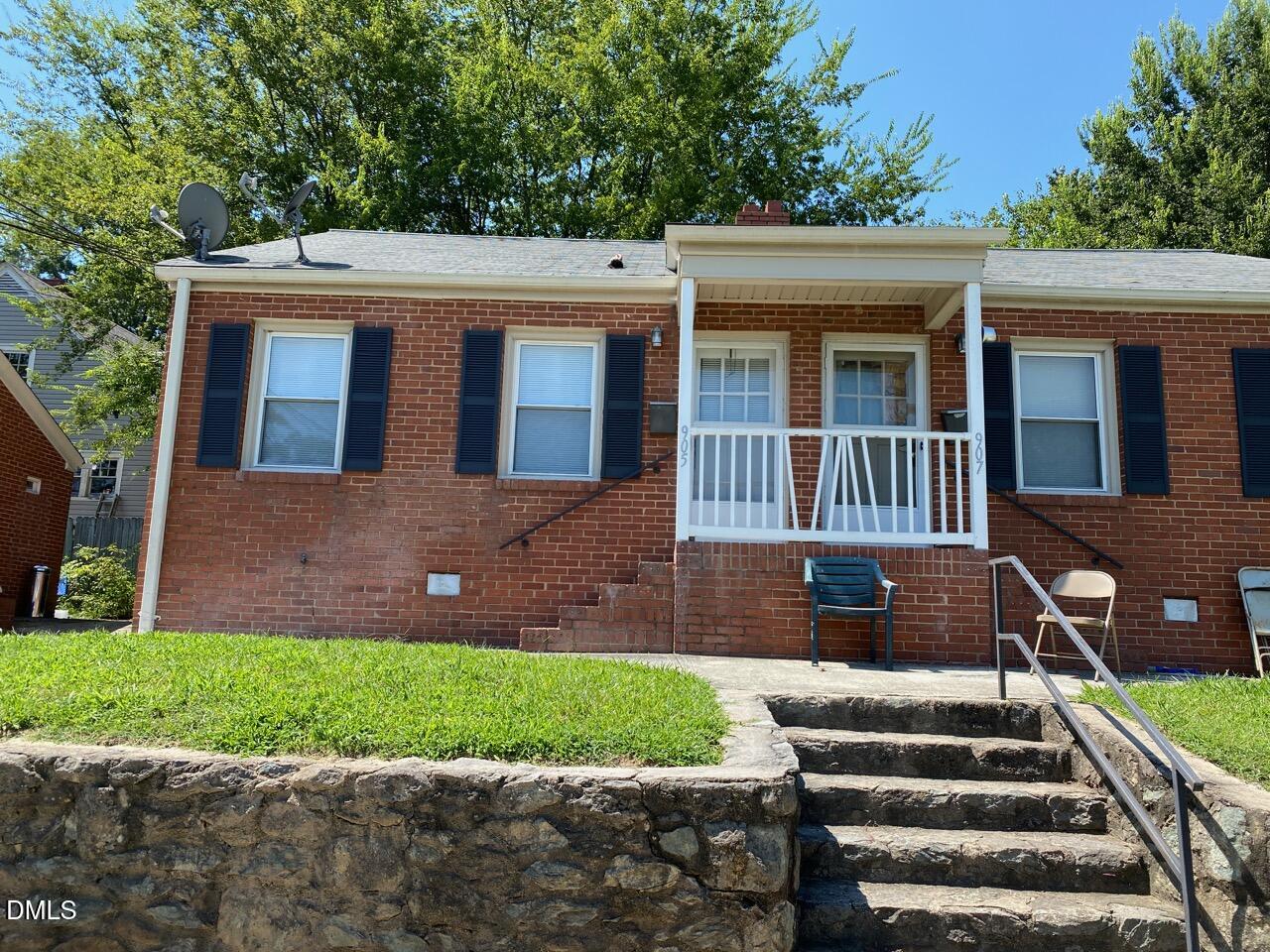 905 Bunn Terrace