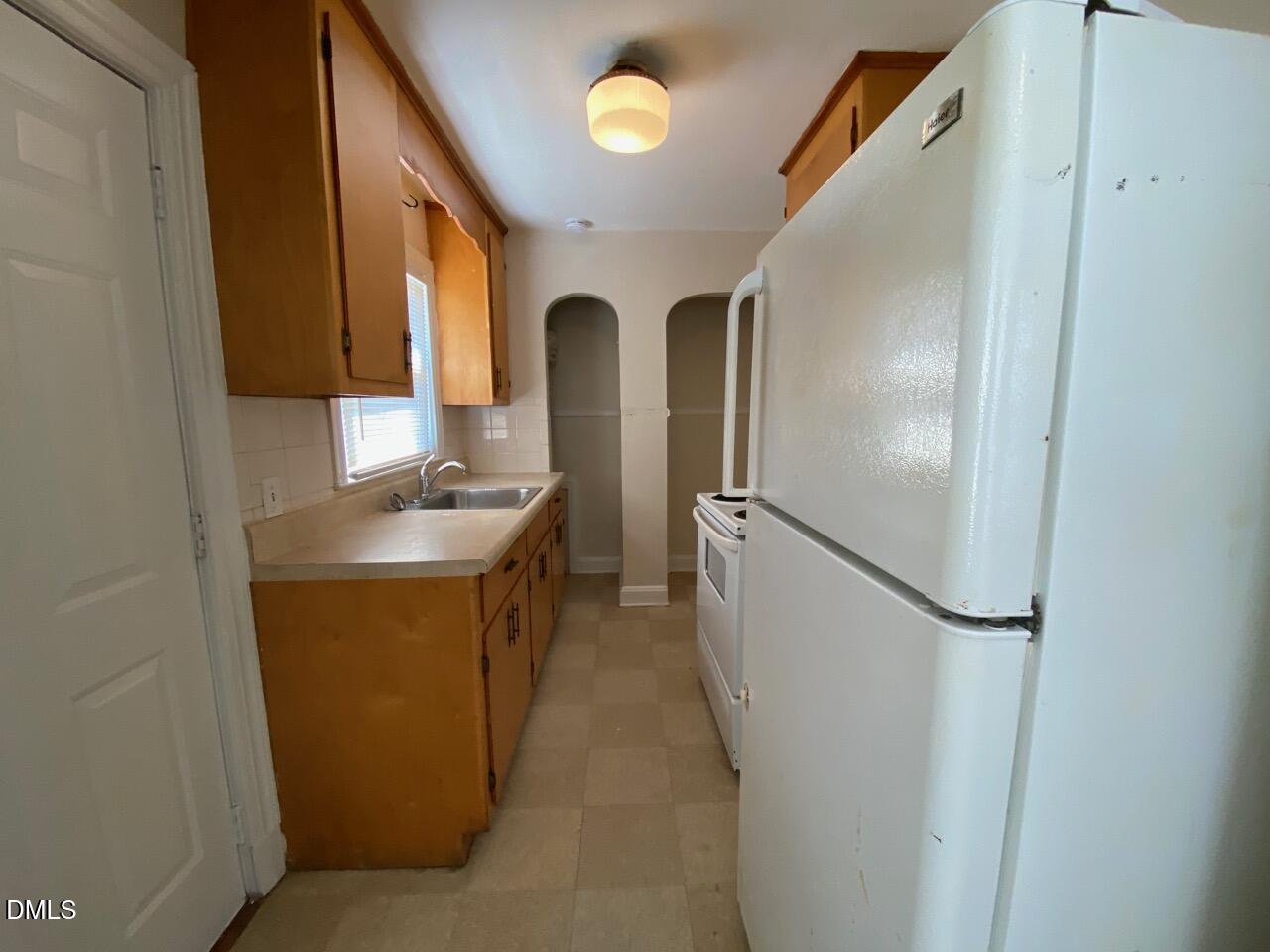 905 Bunn Terrace