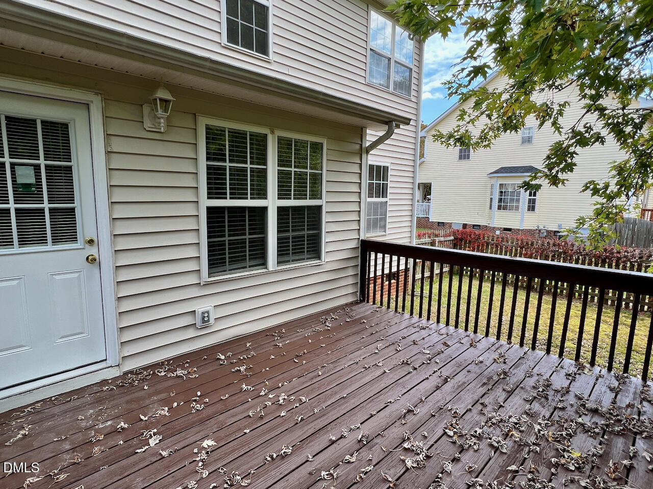 2013 Henniker Street