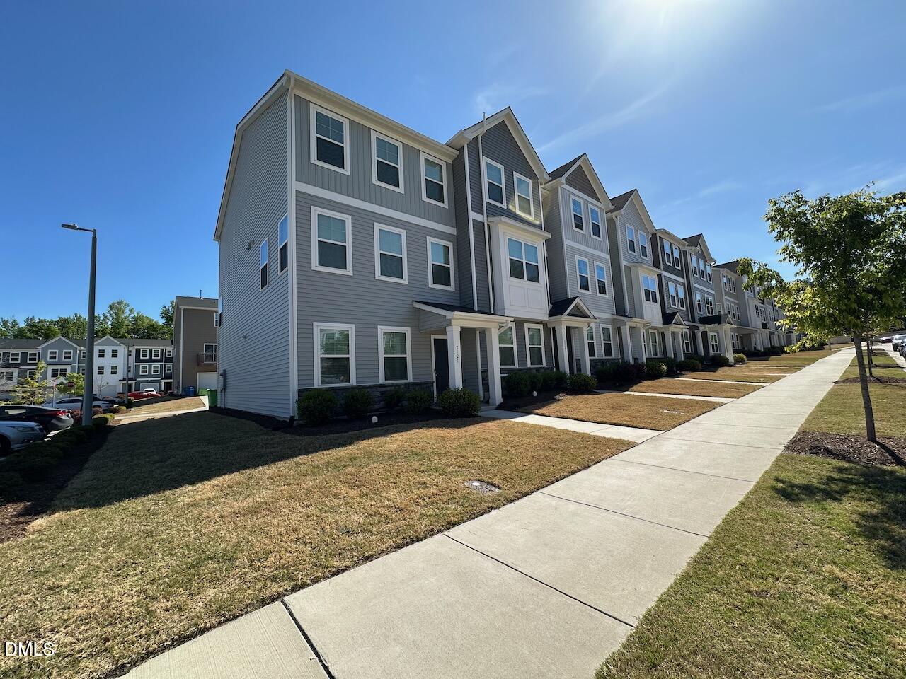 2521 Laurel Valley Way