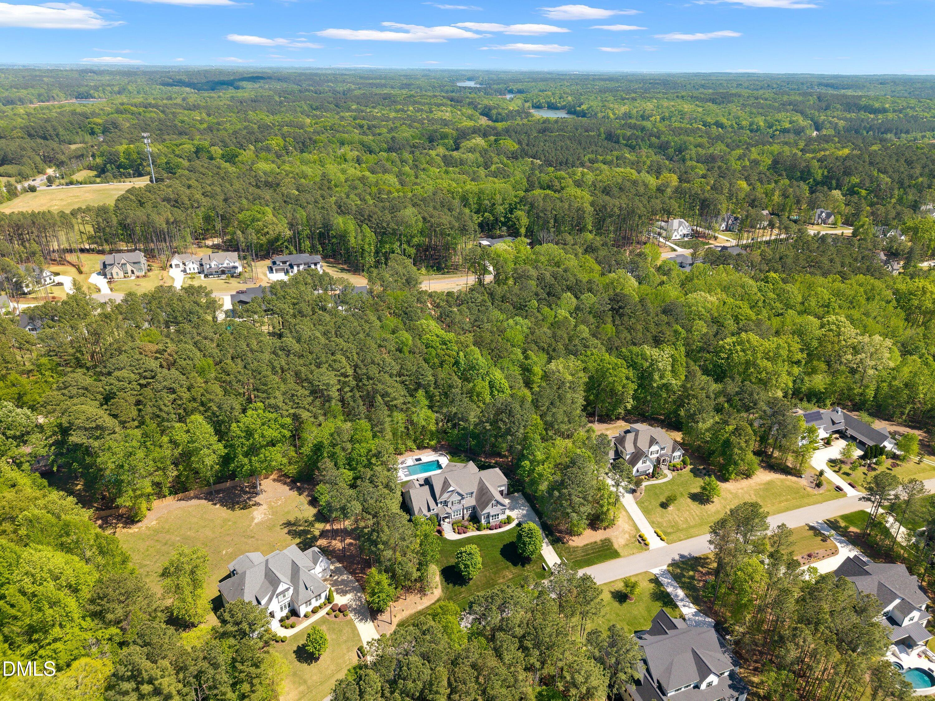 1536 Rock Dove Way
