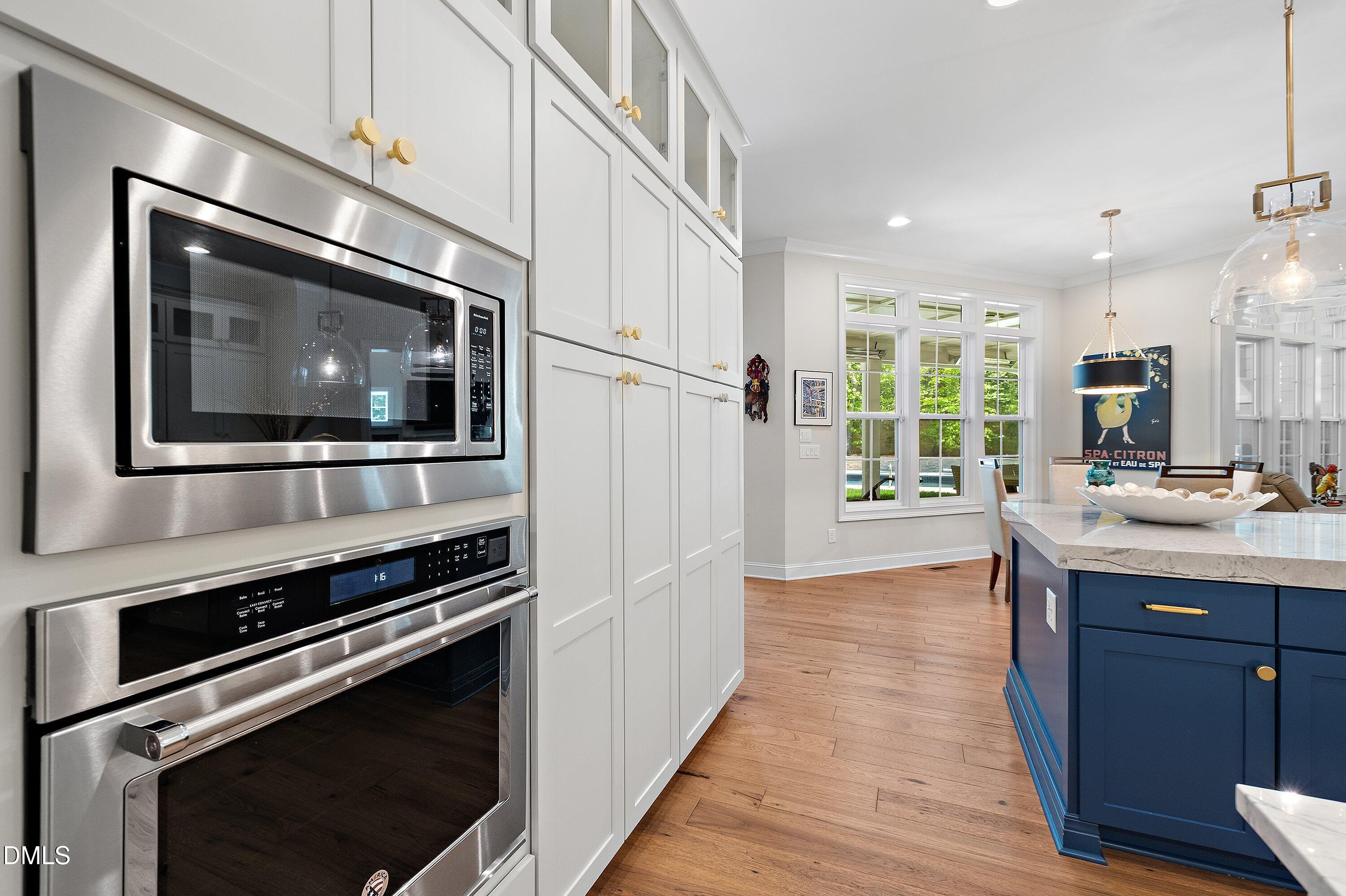 1536 Rock Dove Way