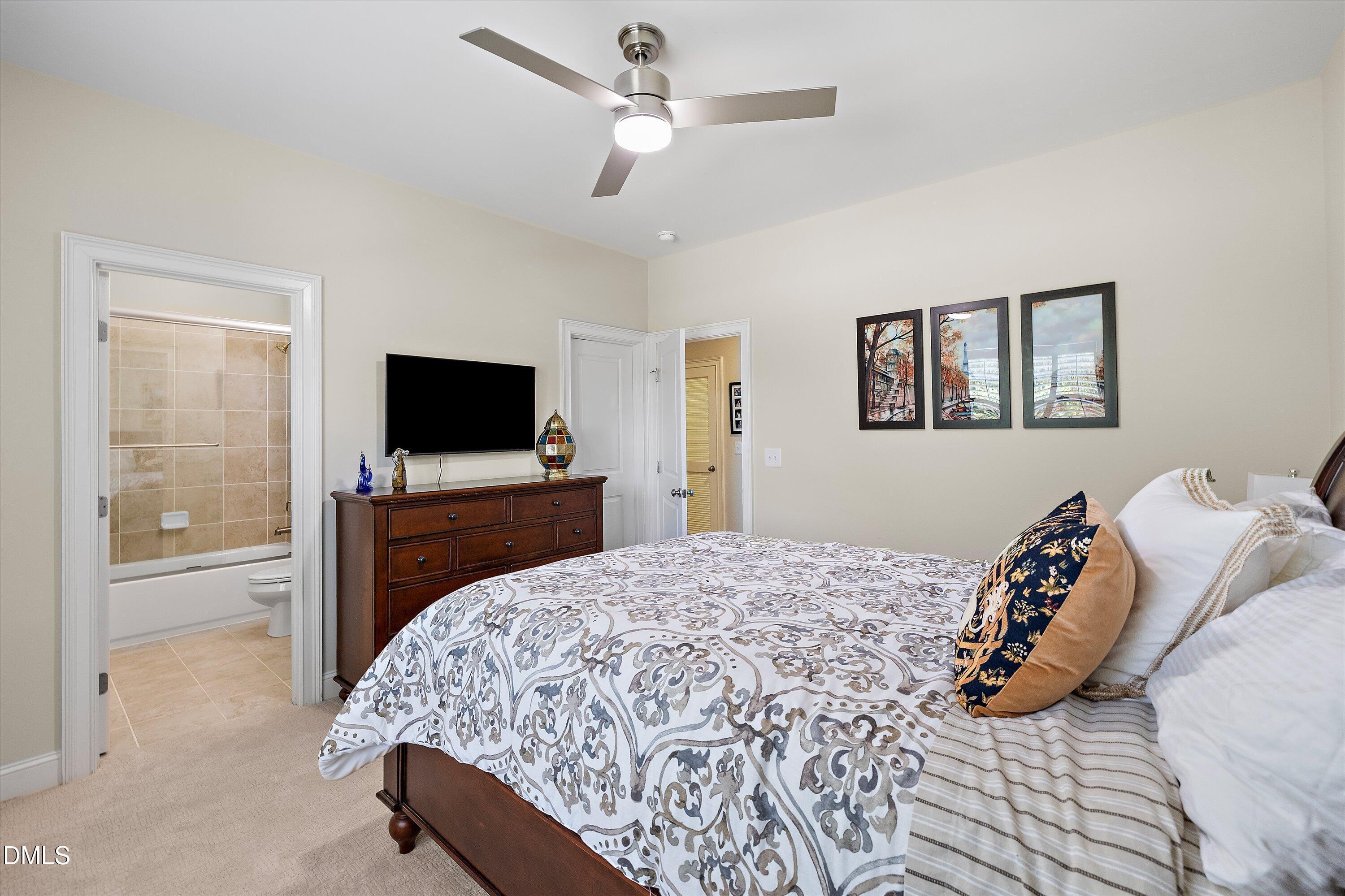 1536 Rock Dove Way