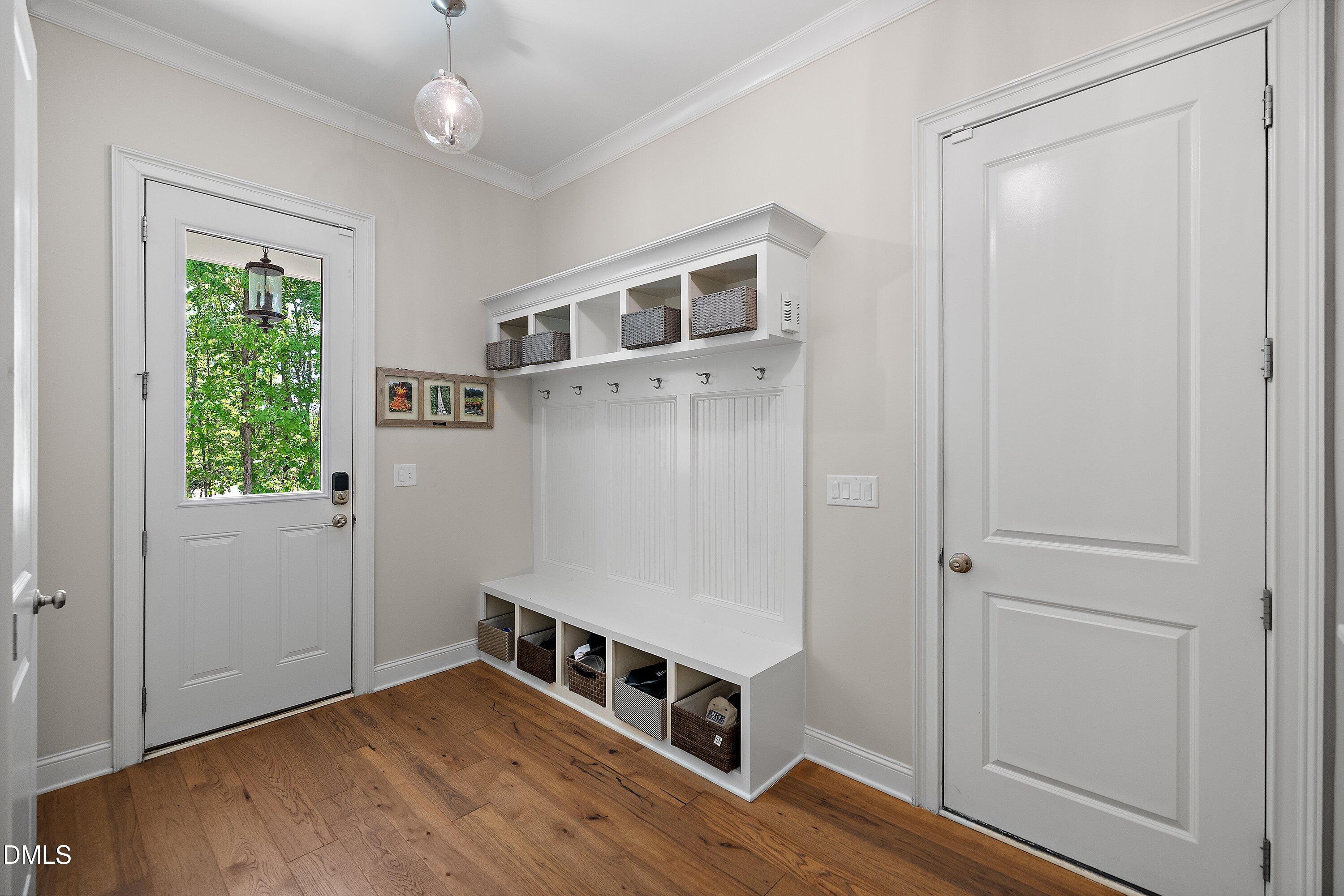 1536 Rock Dove Way