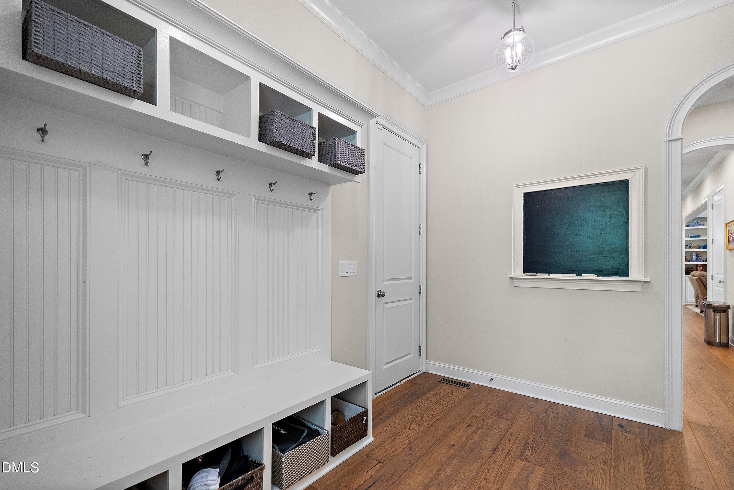 1536 Rock Dove Way