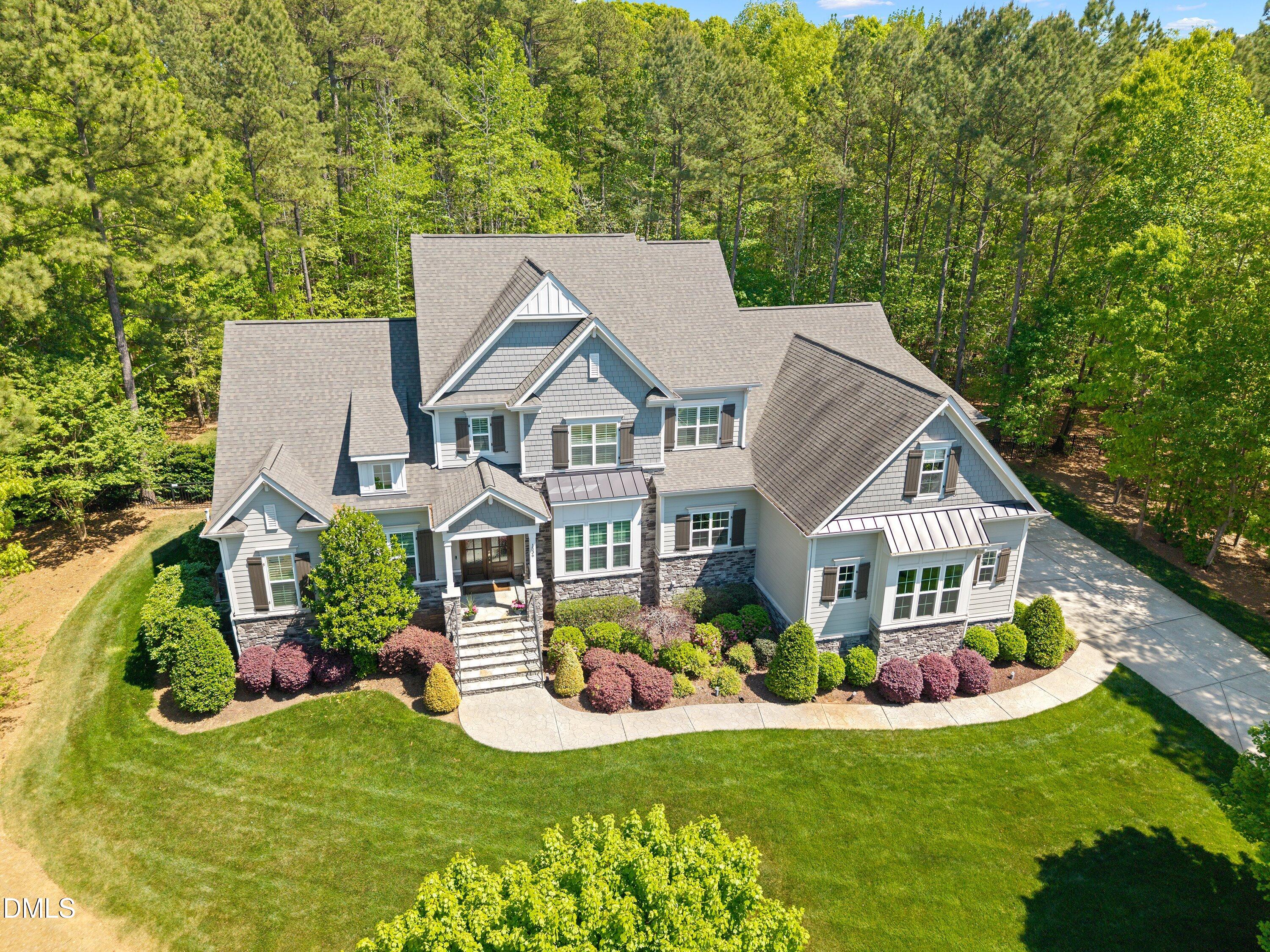 1536 Rock Dove Way