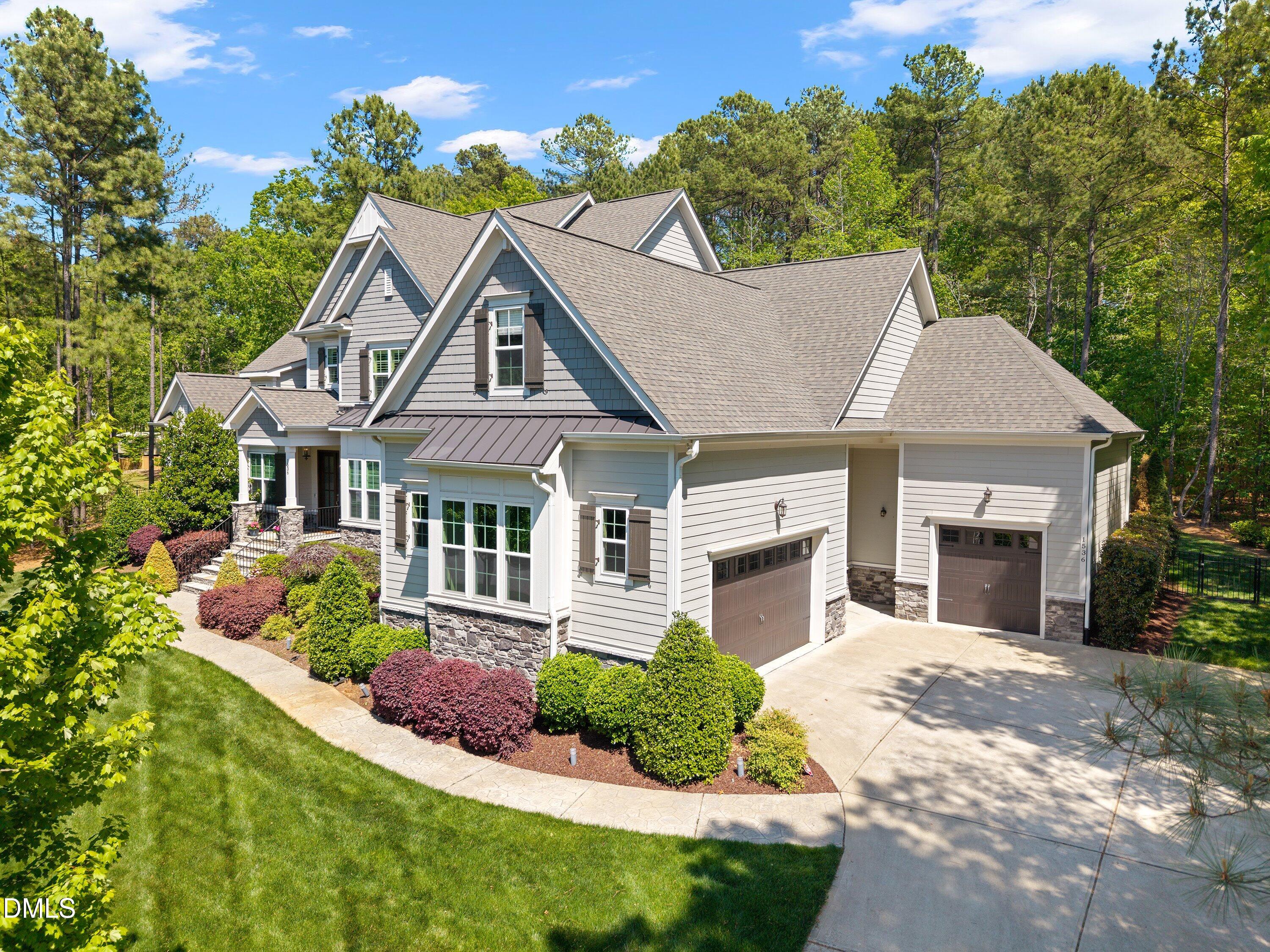 1536 Rock Dove Way