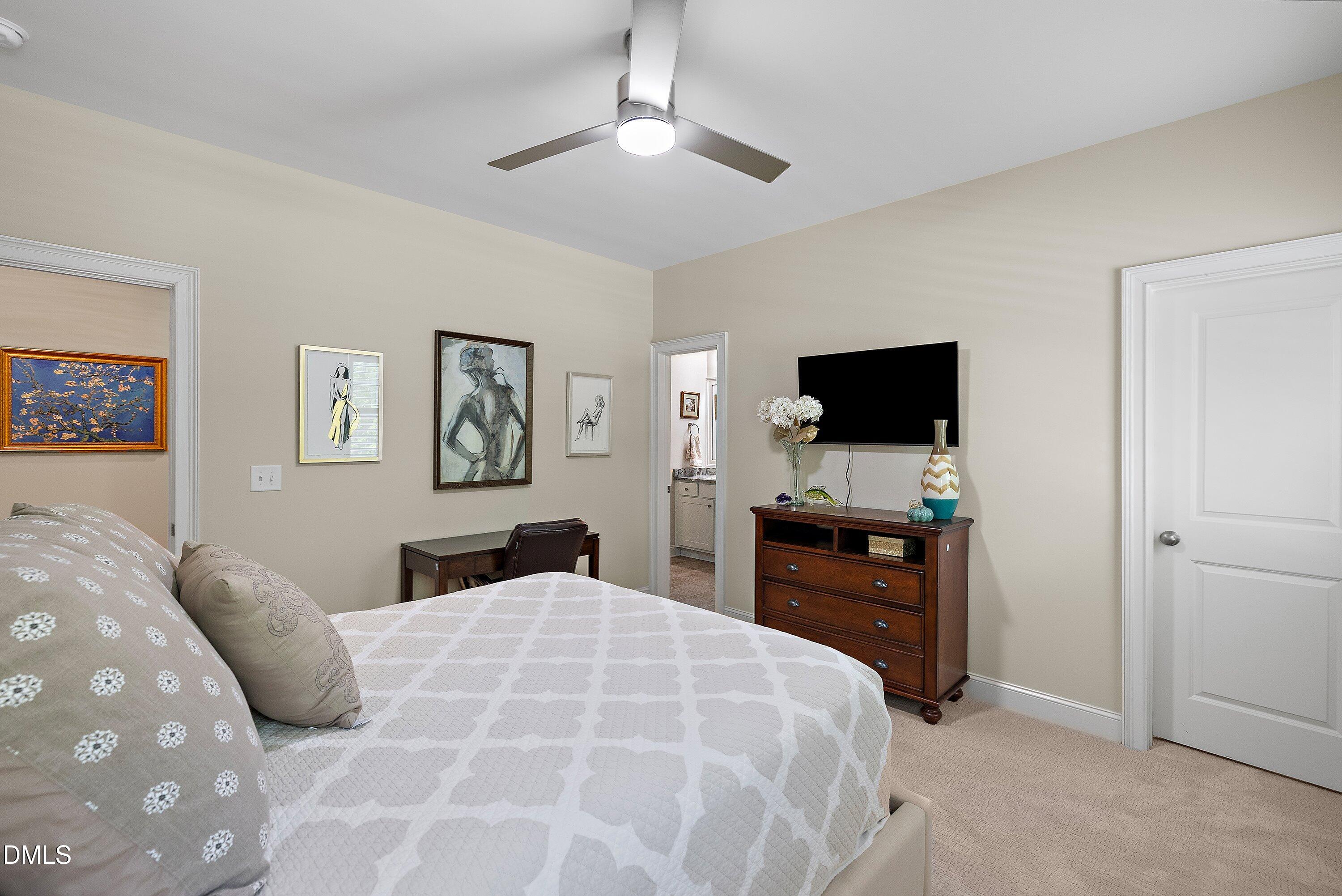 1536 Rock Dove Way