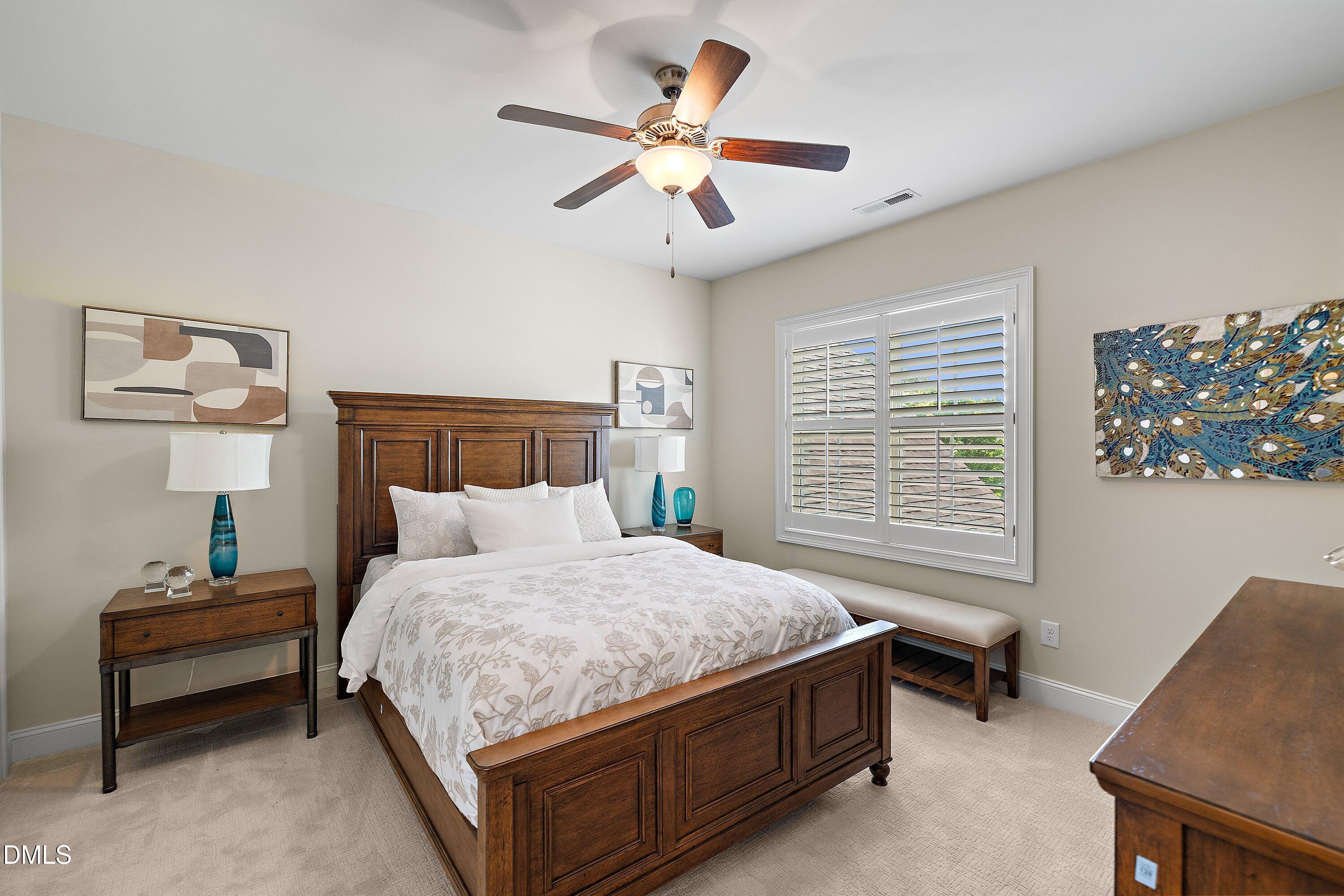 1536 Rock Dove Way
