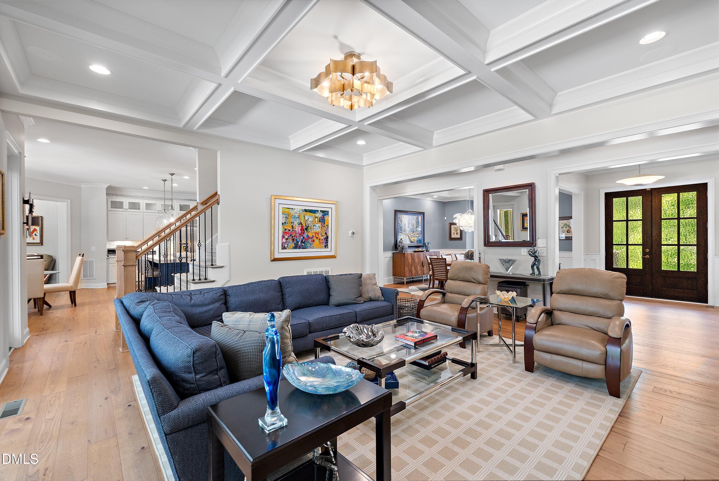 1536 Rock Dove Way