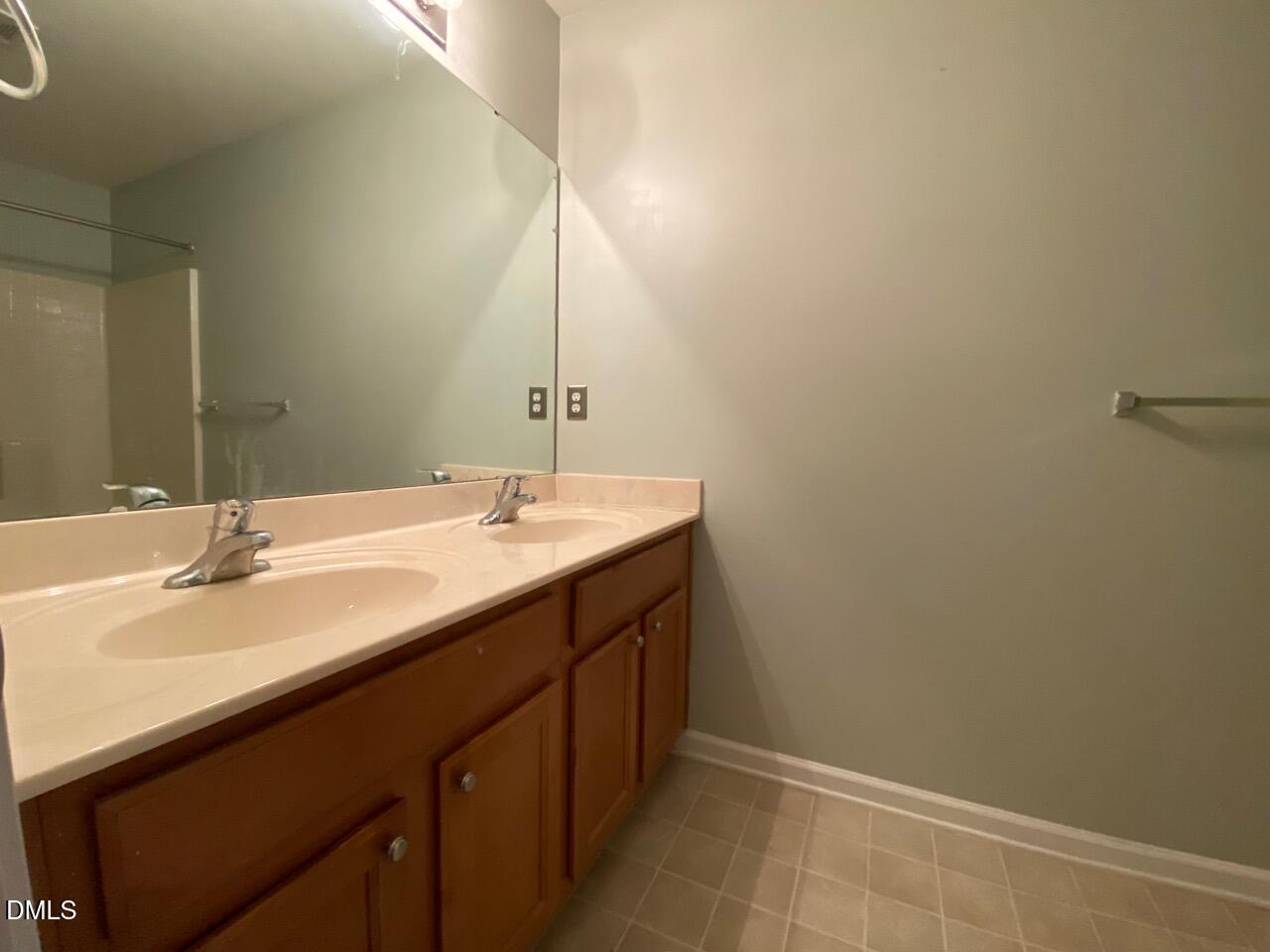 2739 Wyntercrest Lane