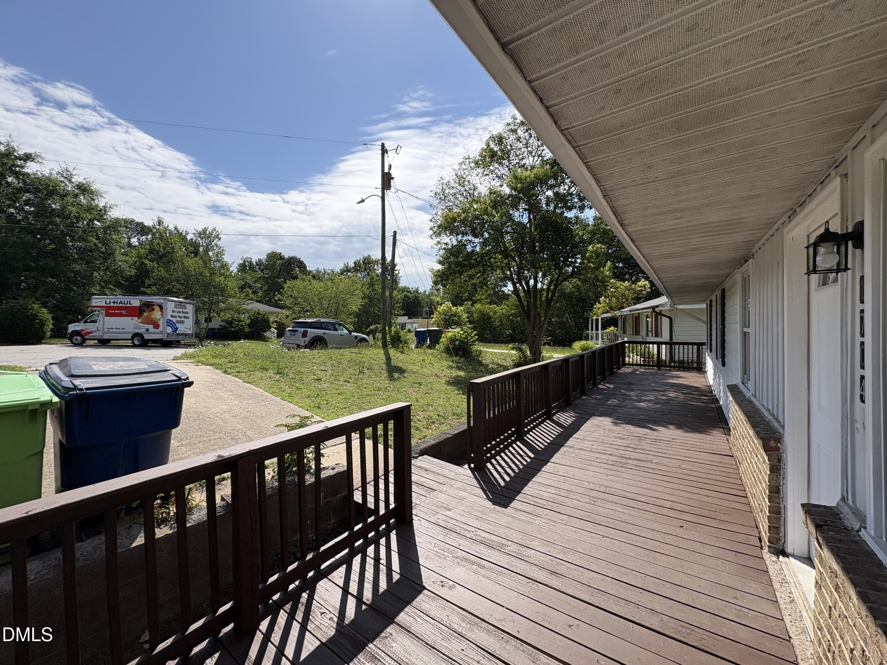 1704 Sundial Place
