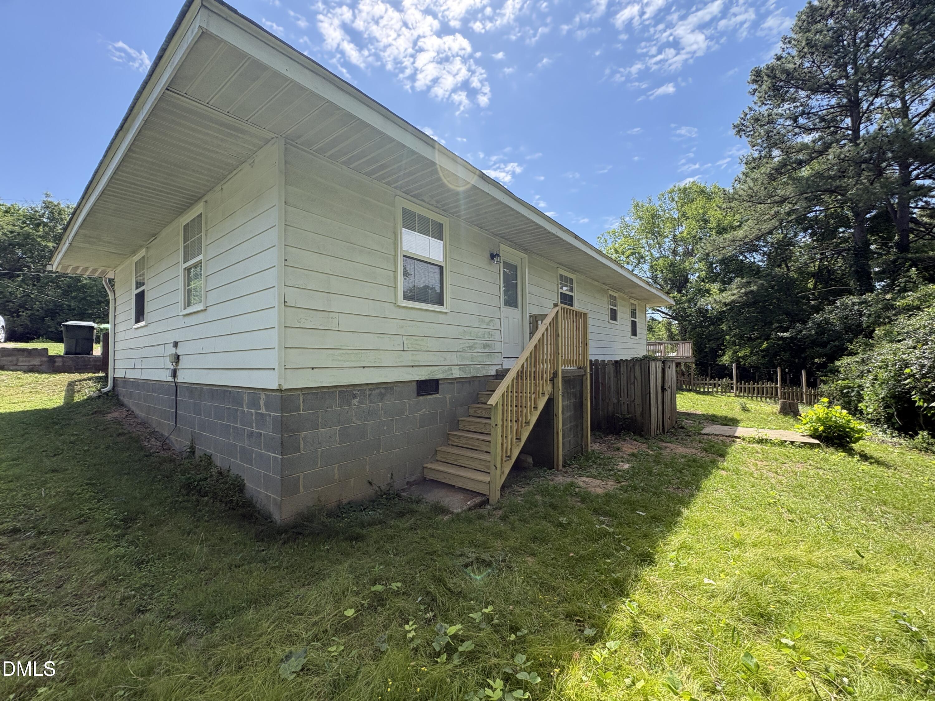1704 Sundial Place