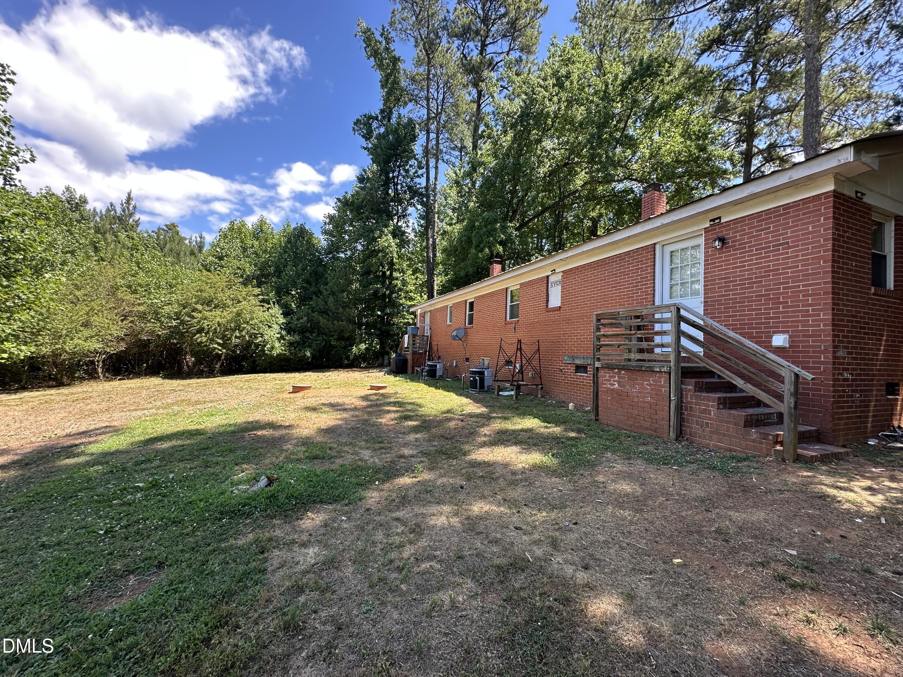 303 Weston Road