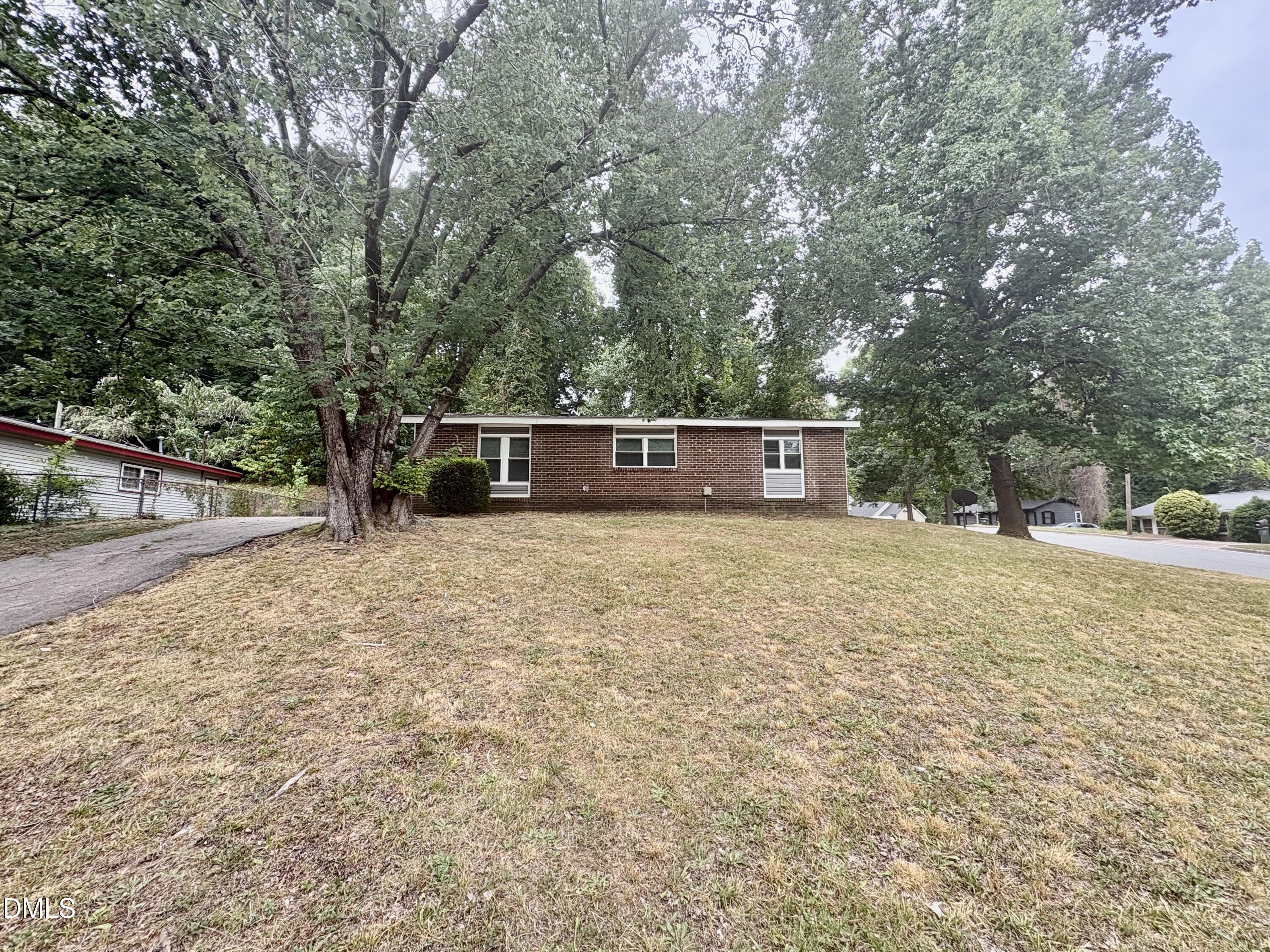 1100 Savannah Drive