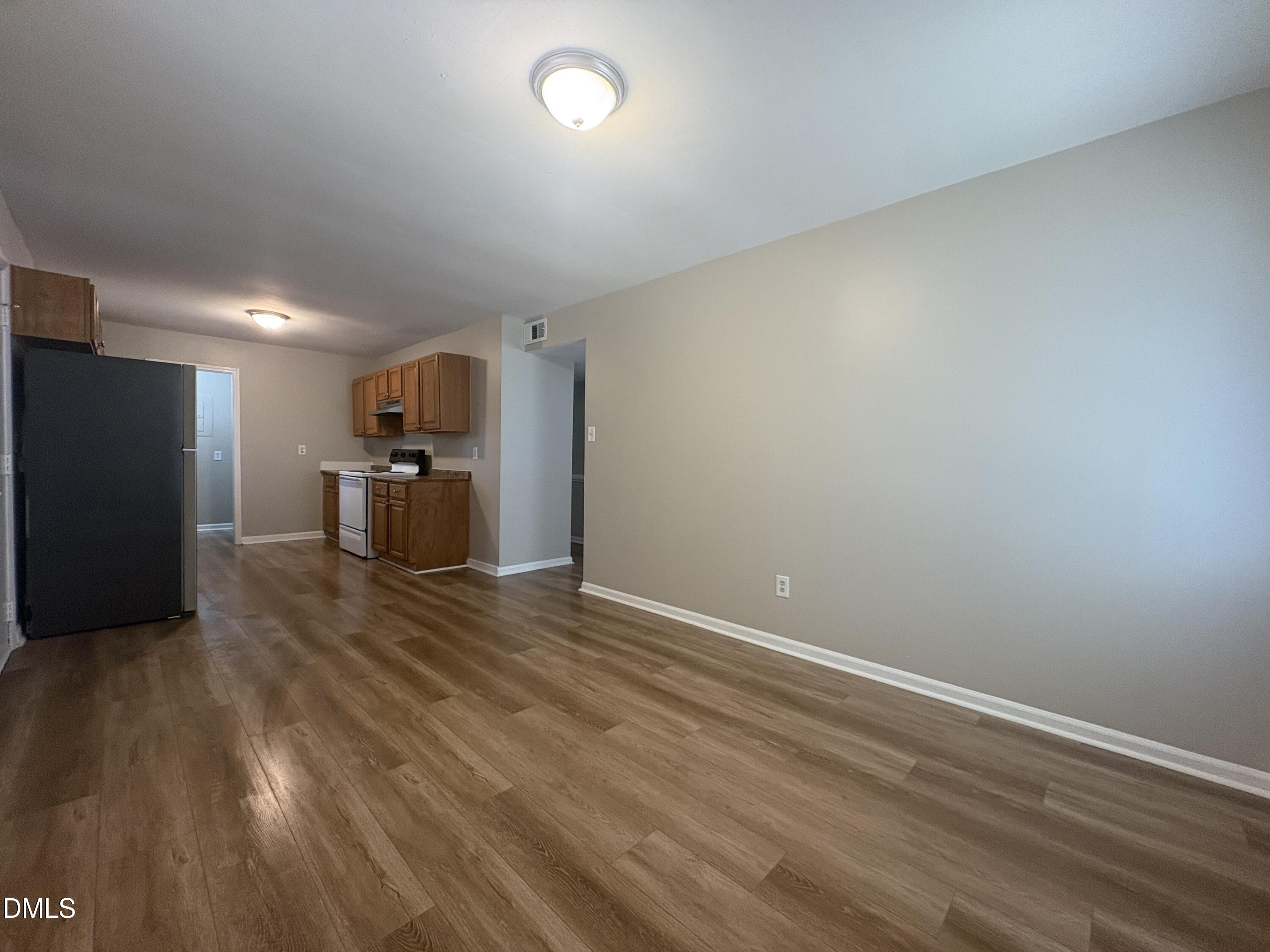 745 Grantland Drive