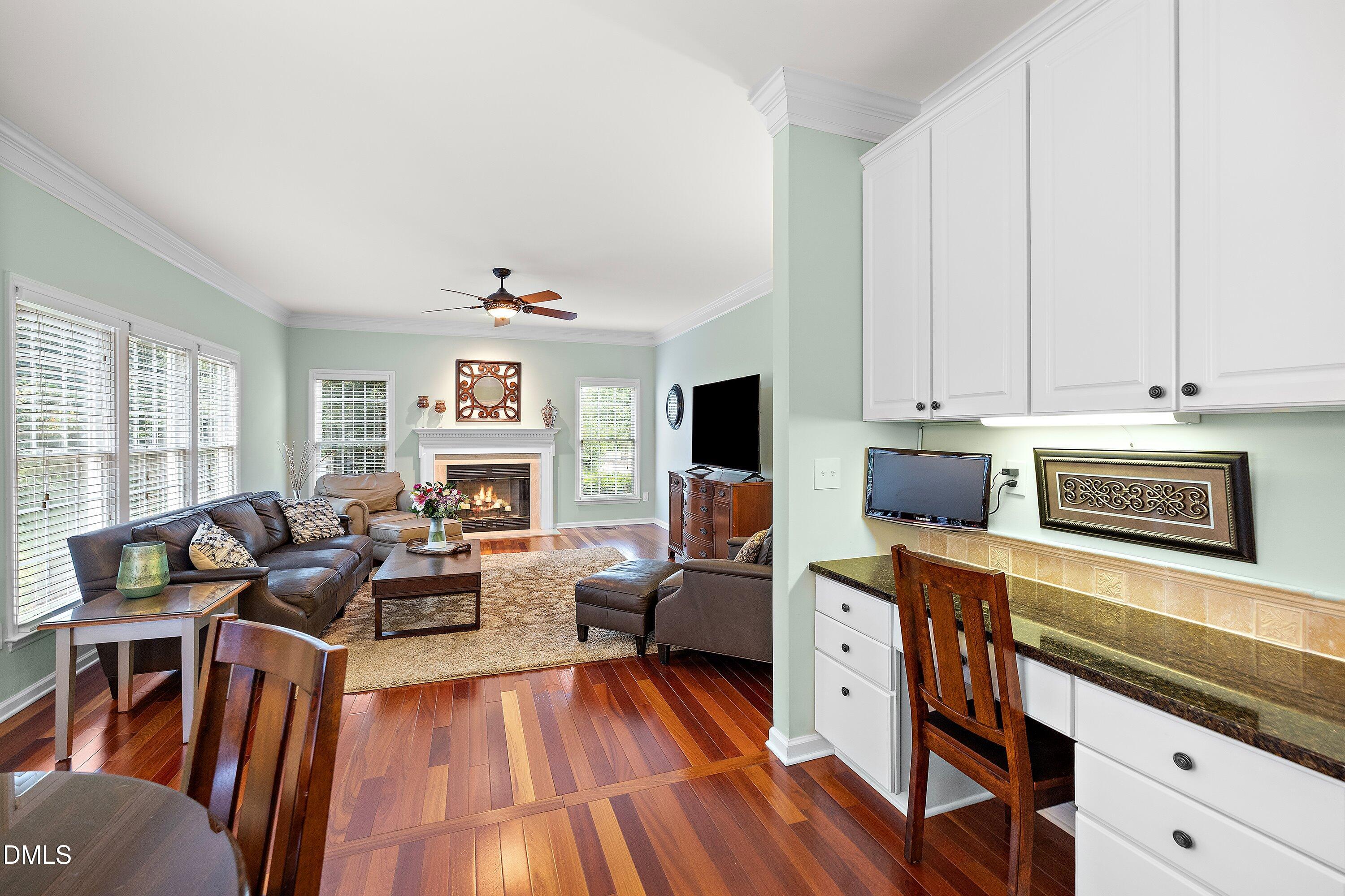 100 Marsden Court