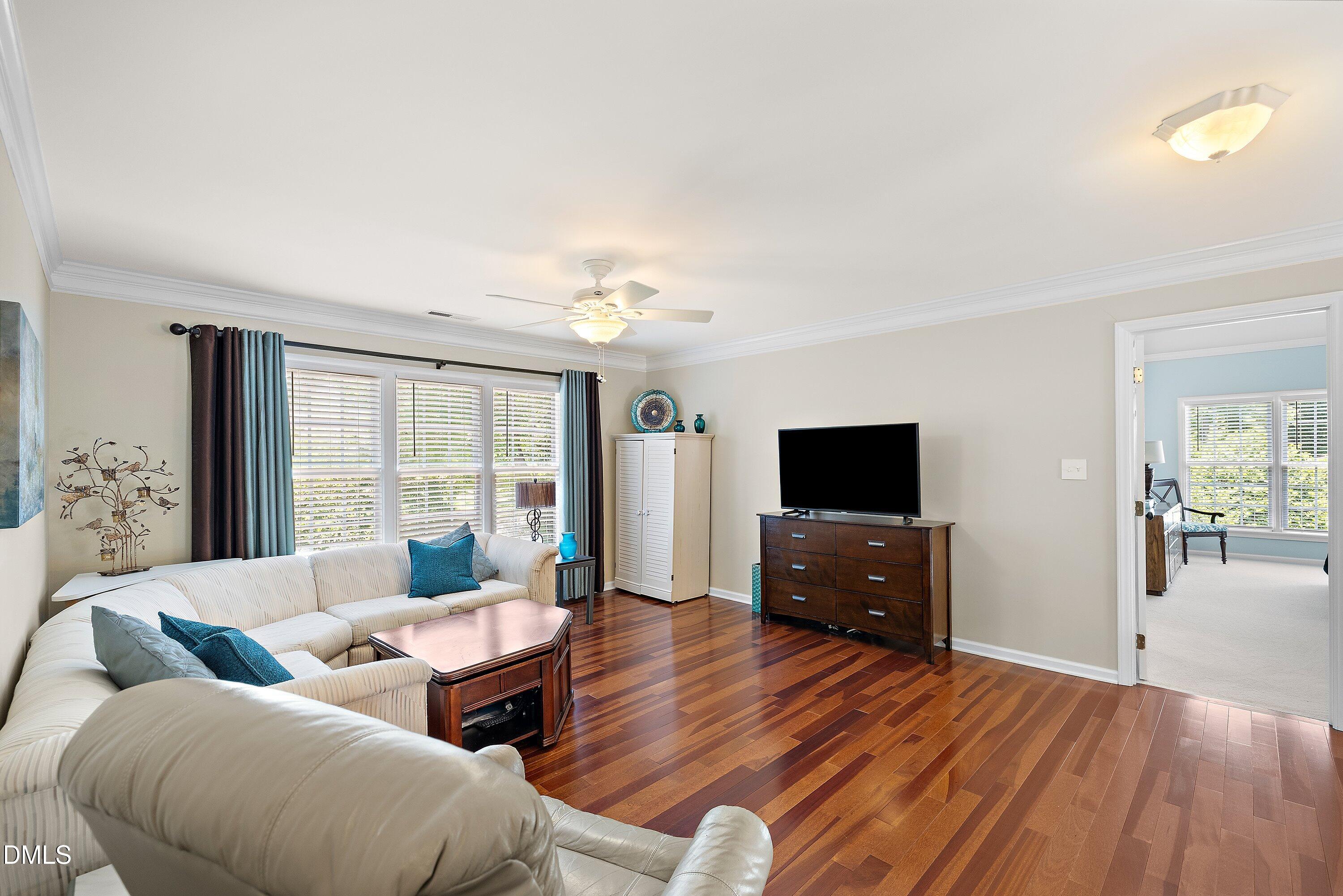 100 Marsden Court