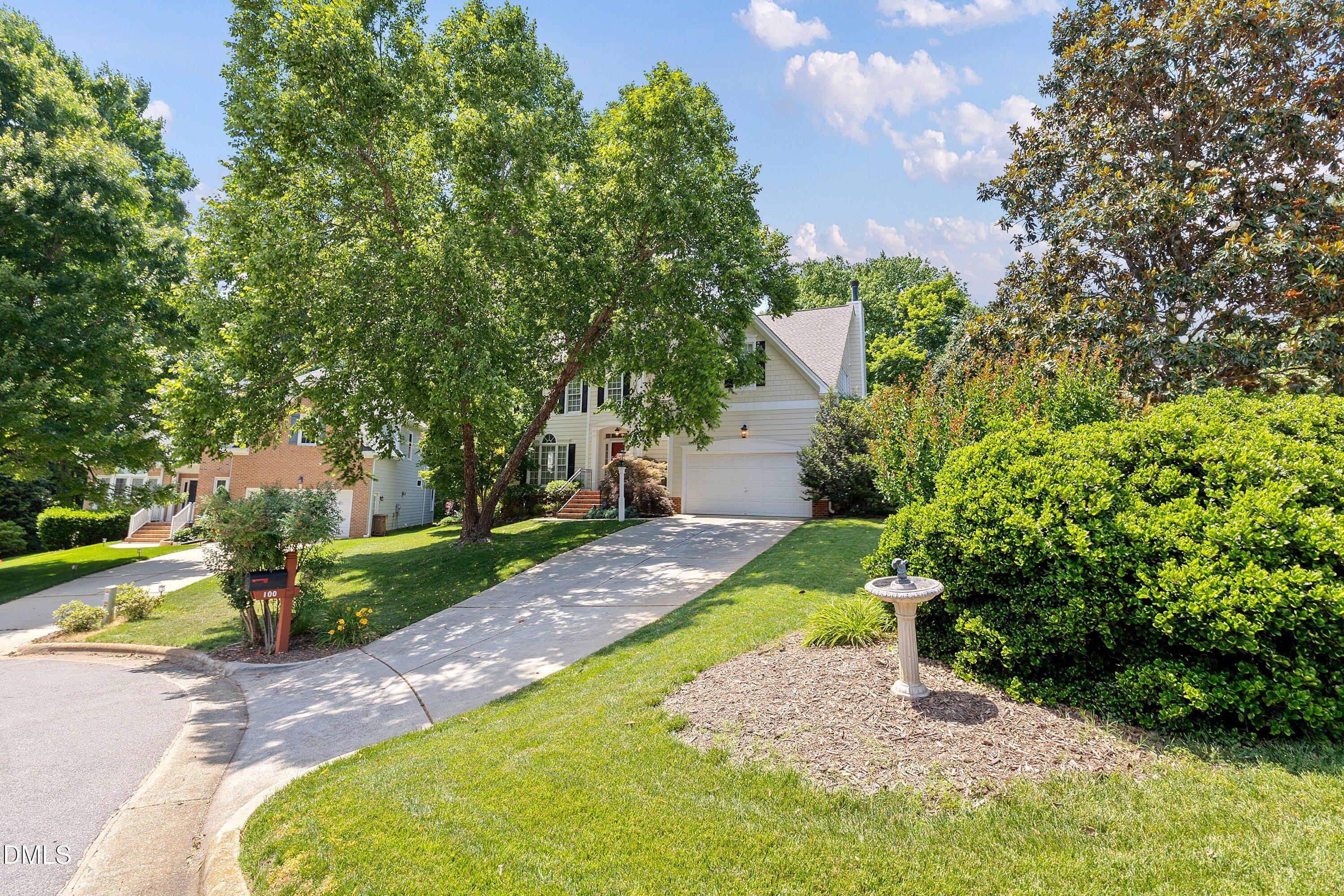 100 Marsden Court