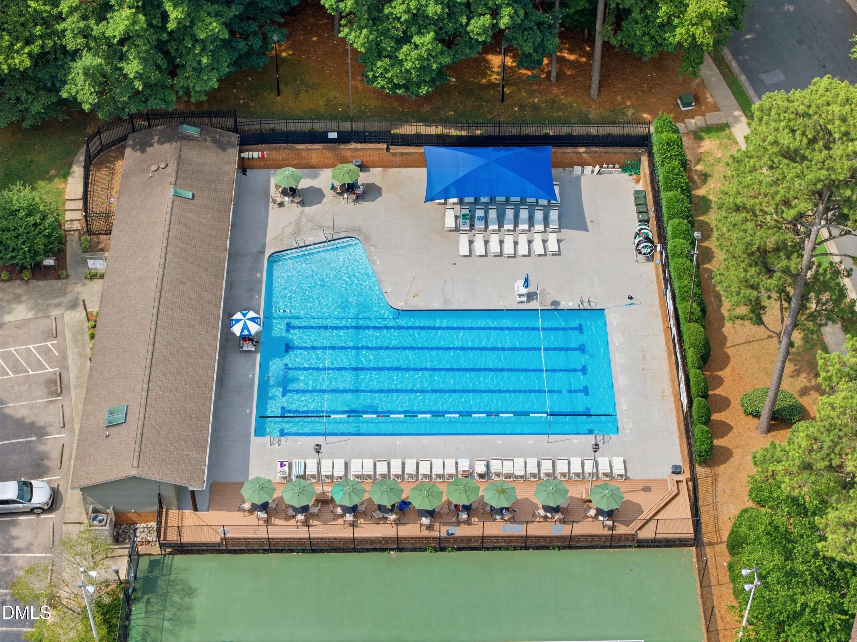 2713 Hiking Trail