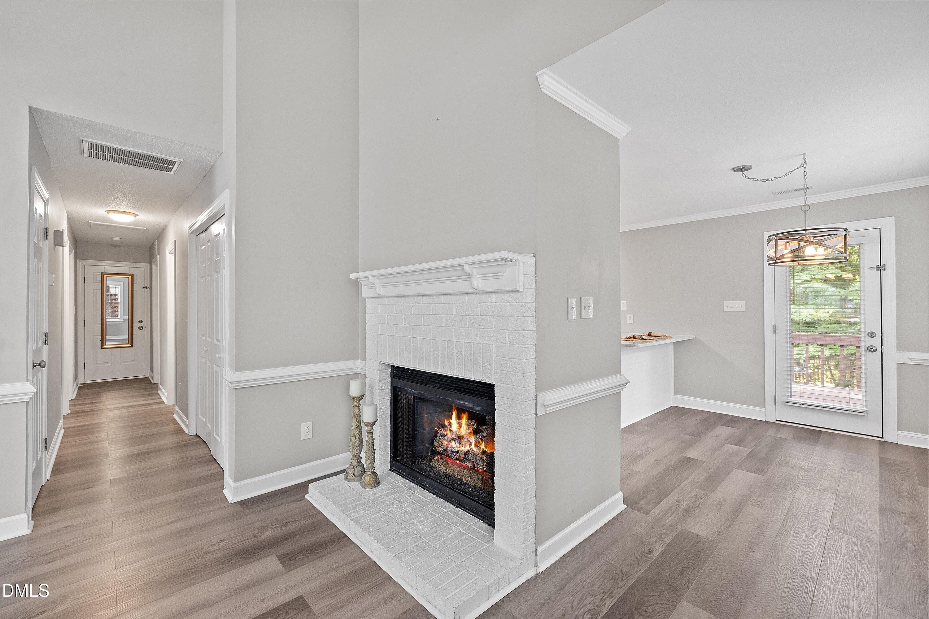 2713 Hiking Trail