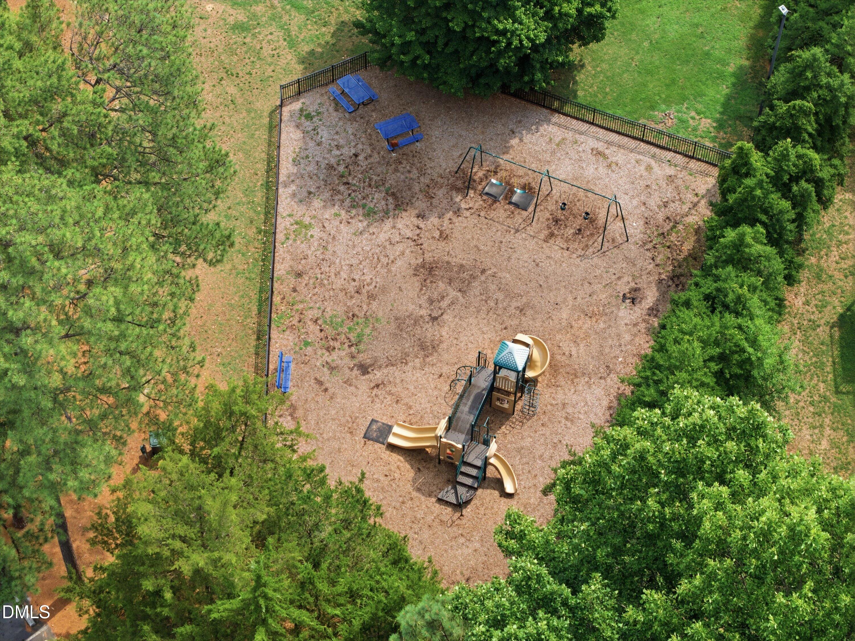 2713 Hiking Trail