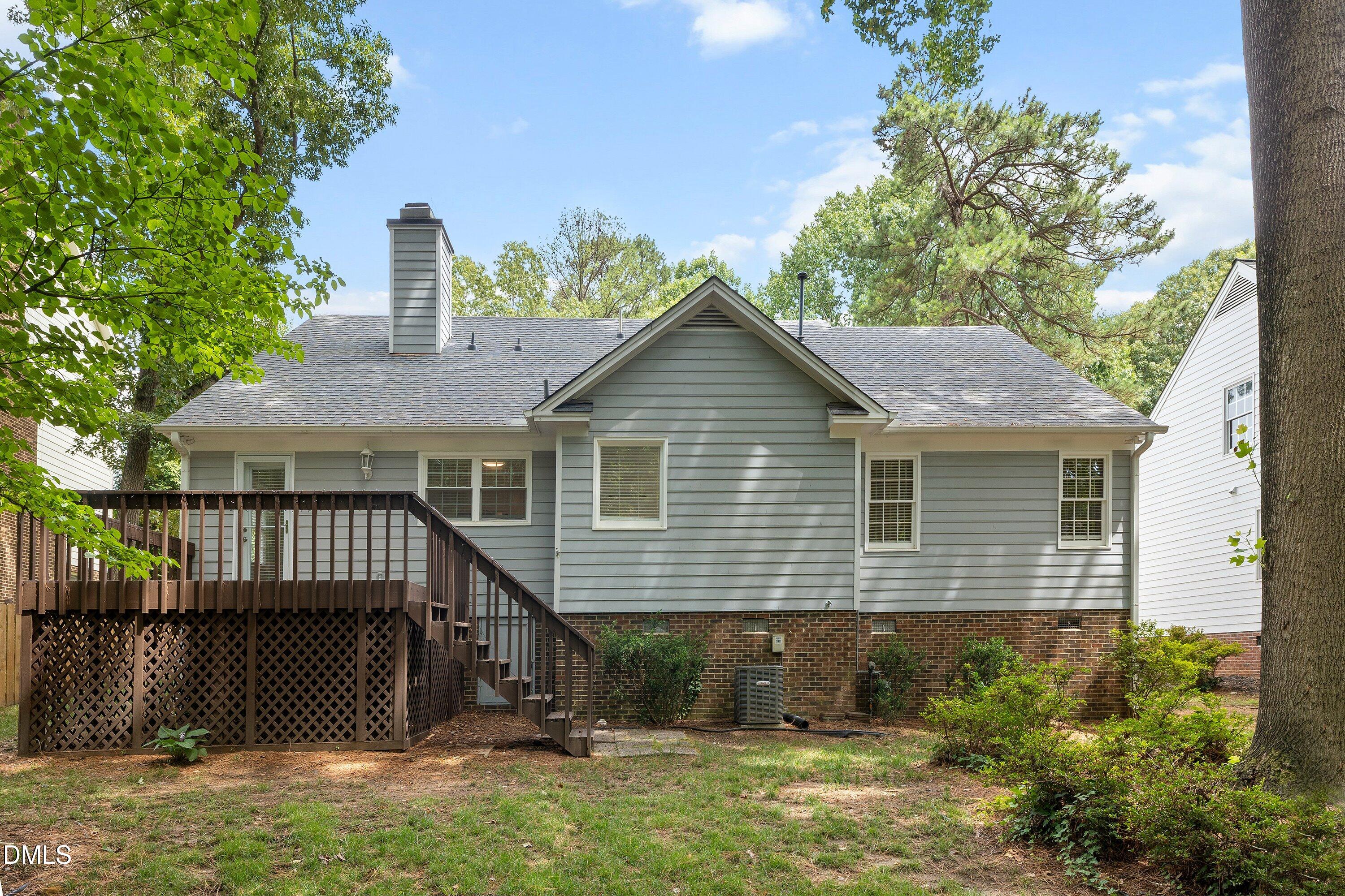 2713 Hiking Trail