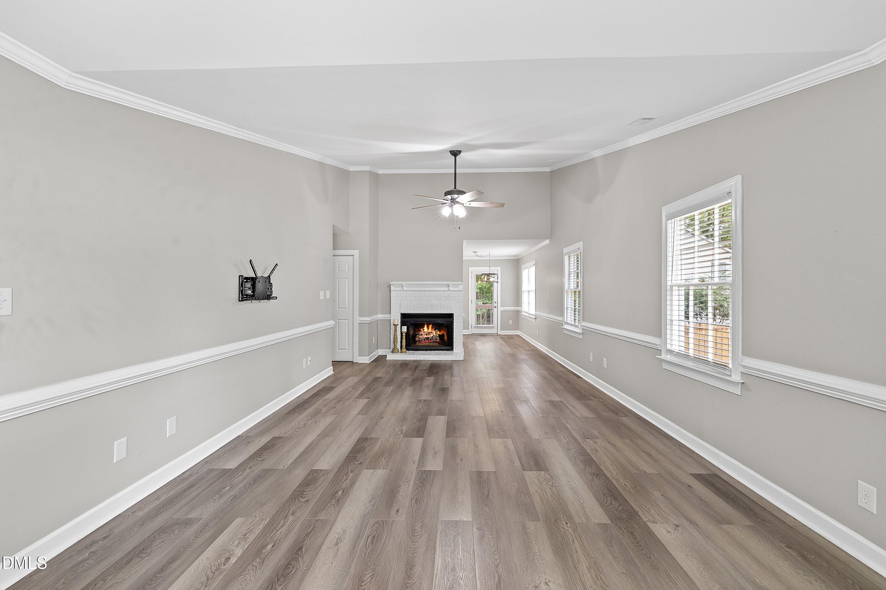 2713 Hiking Trail
