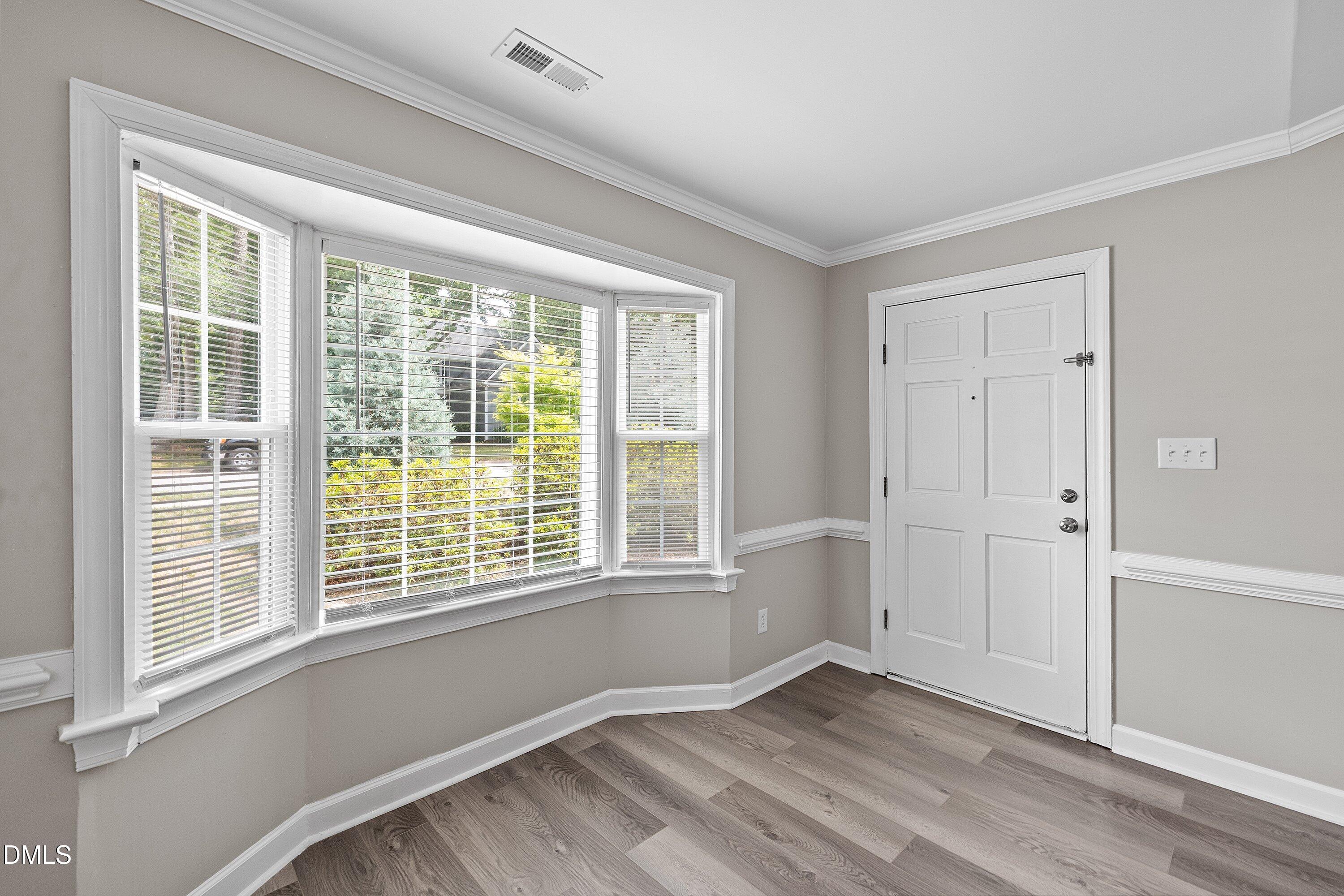 2713 Hiking Trail